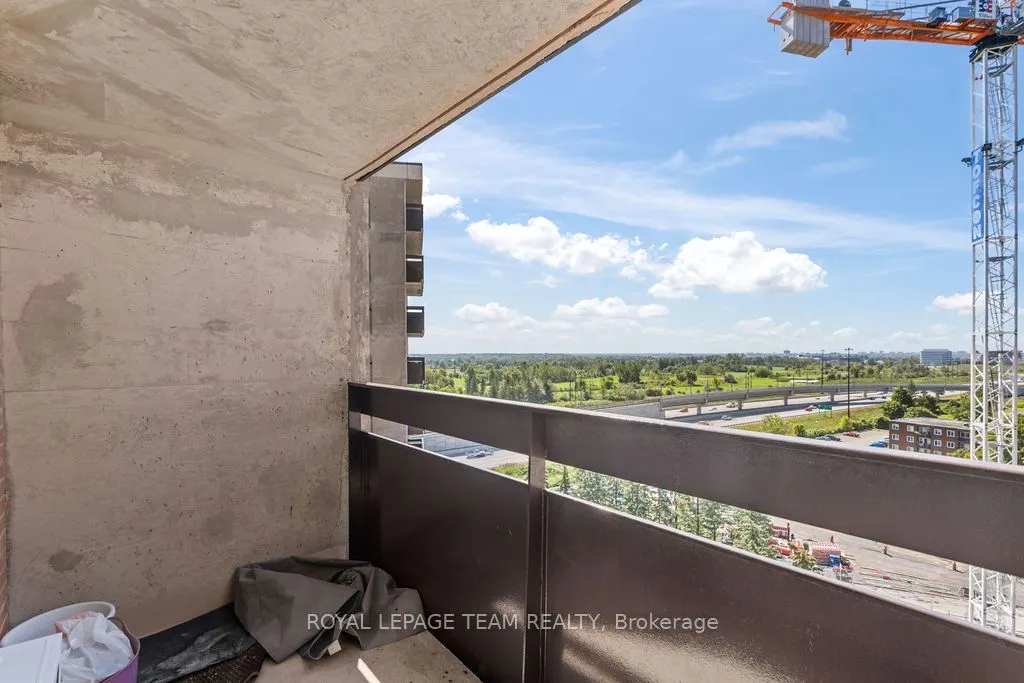 2000 JASMINE Crescent #1112