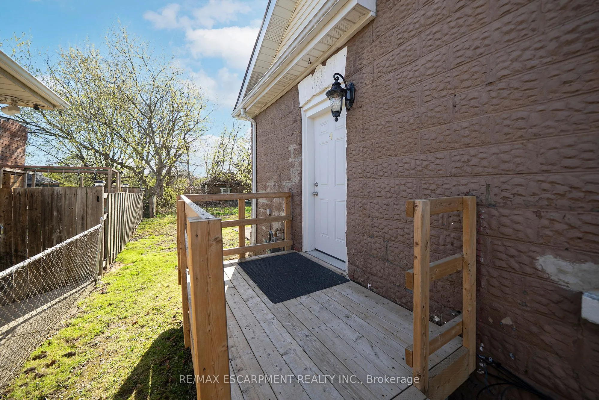 171 Drummond Street