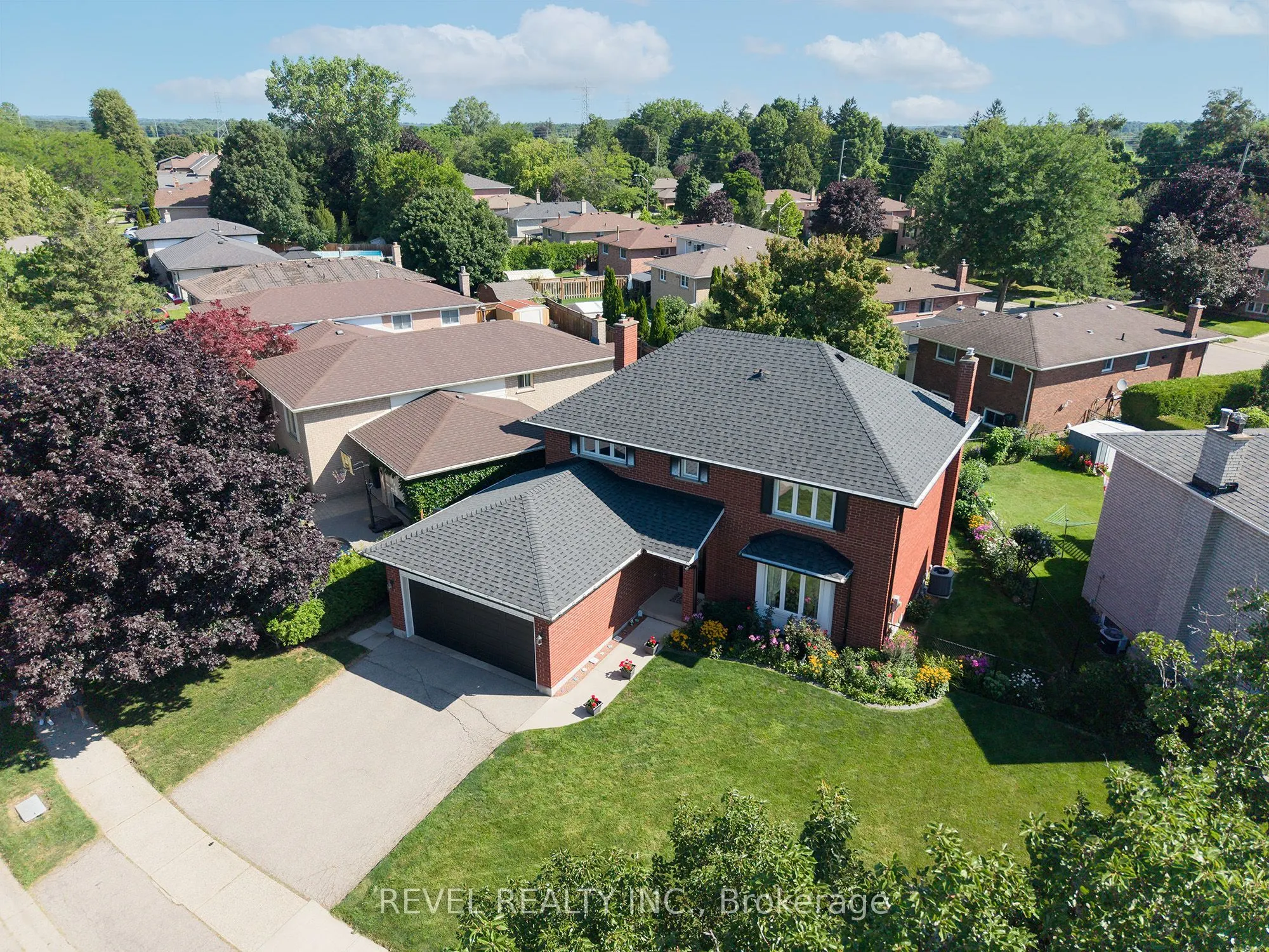 54 Dante Crescent