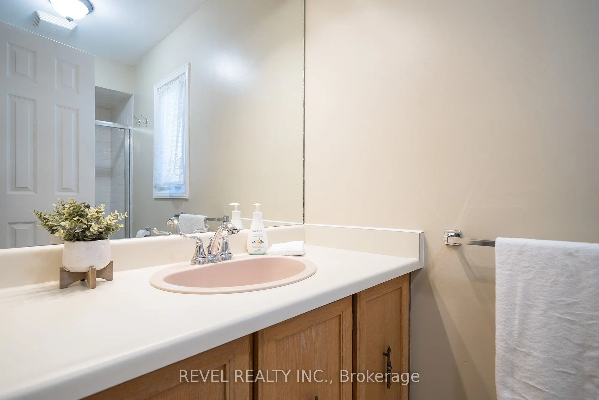 54 Dante Crescent