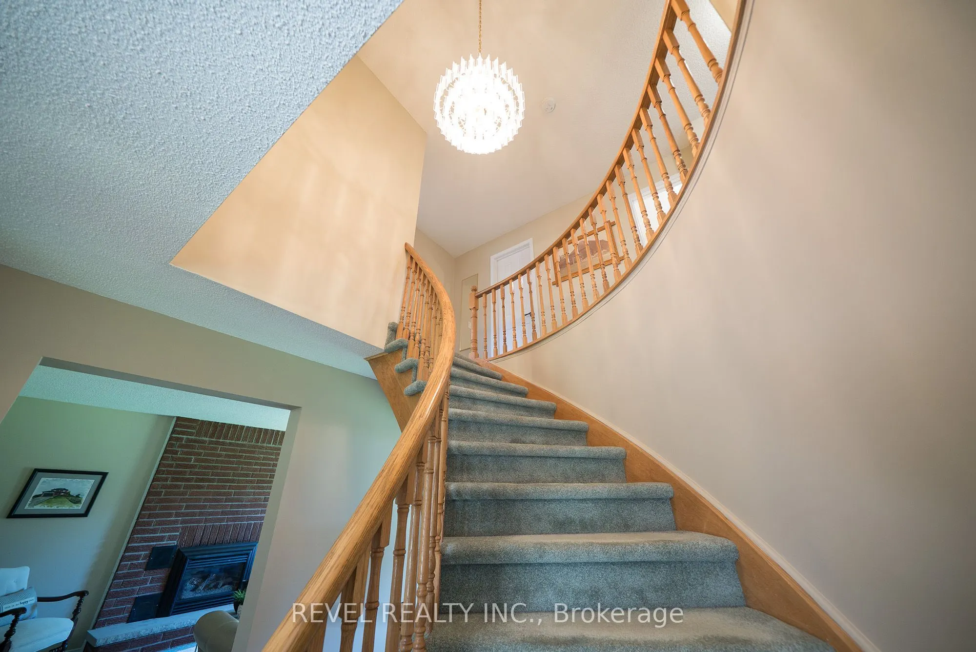 54 Dante Crescent