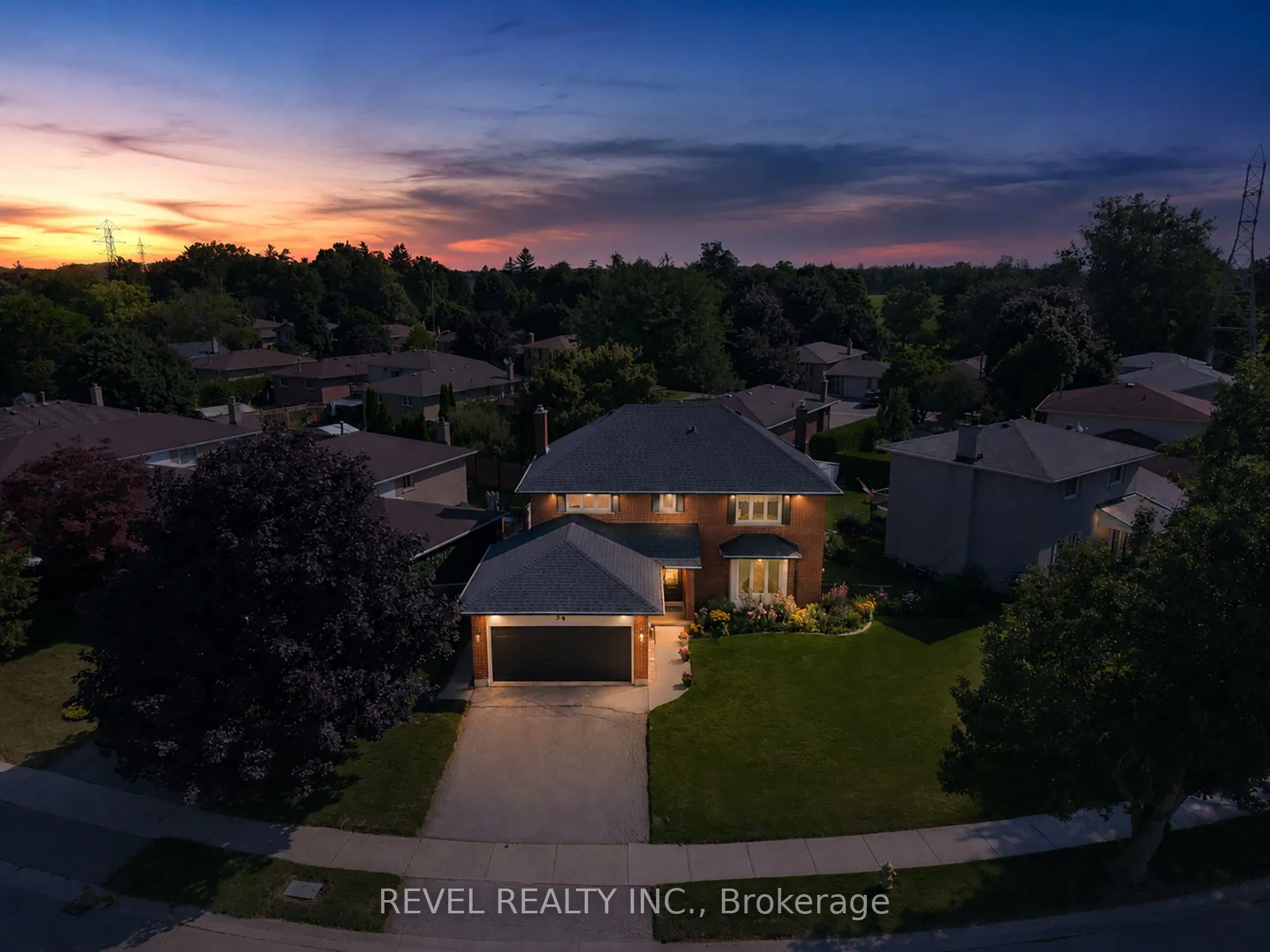 54 Dante Crescent