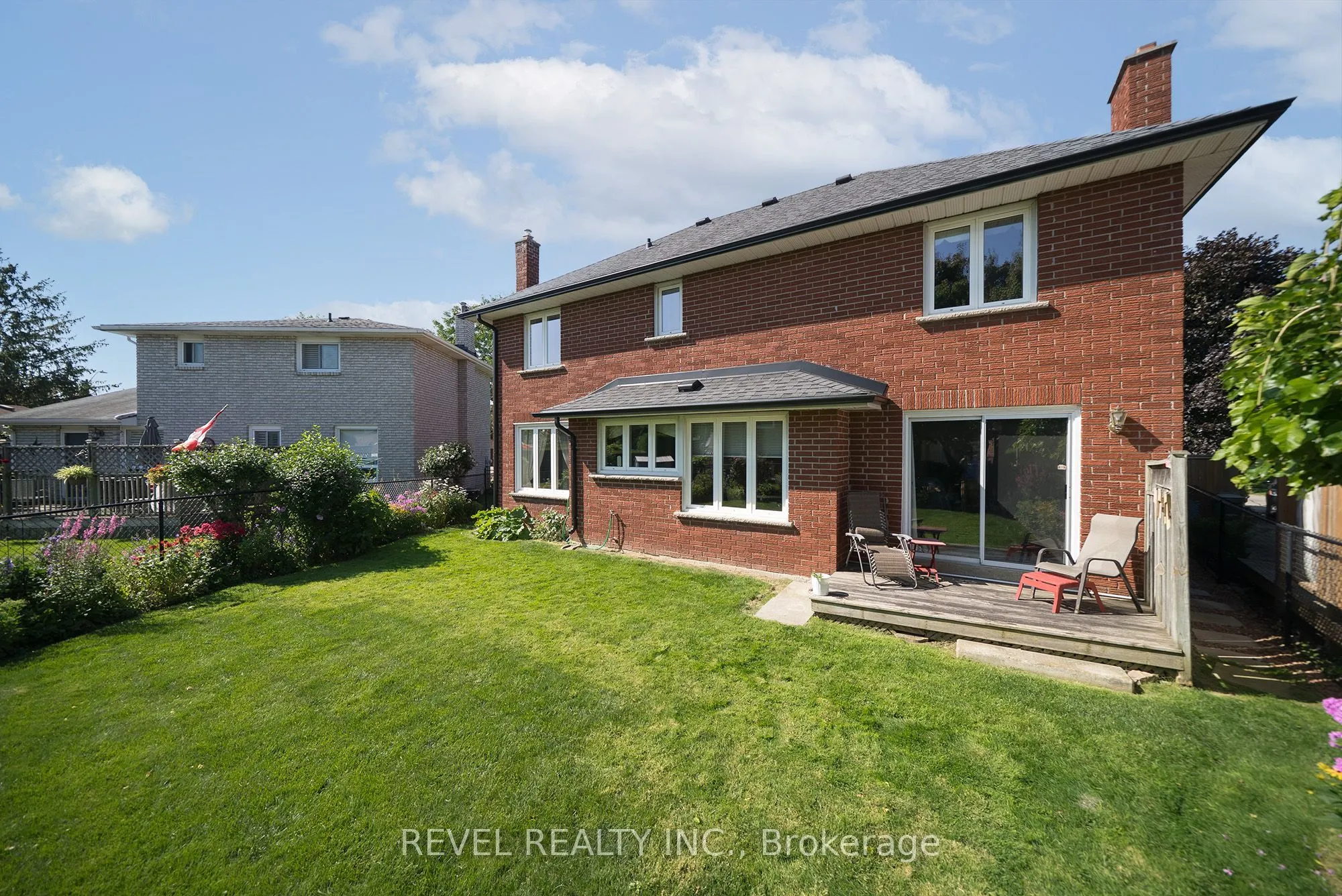 54 Dante Crescent