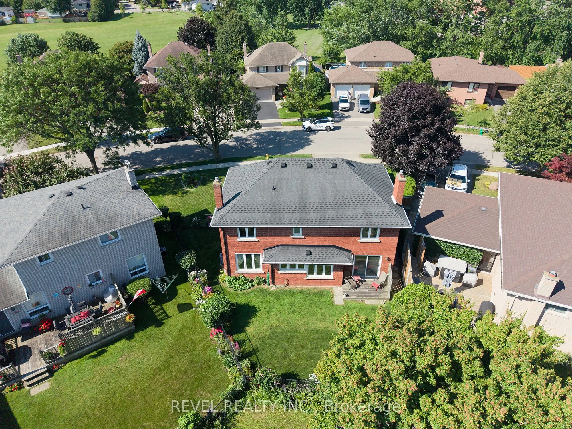 54 Dante Crescent