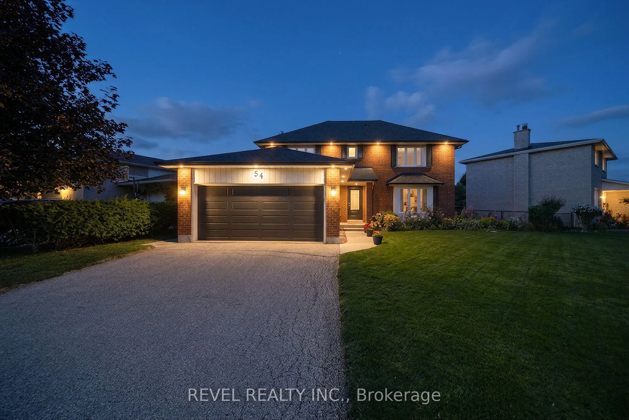 54 Dante Crescent