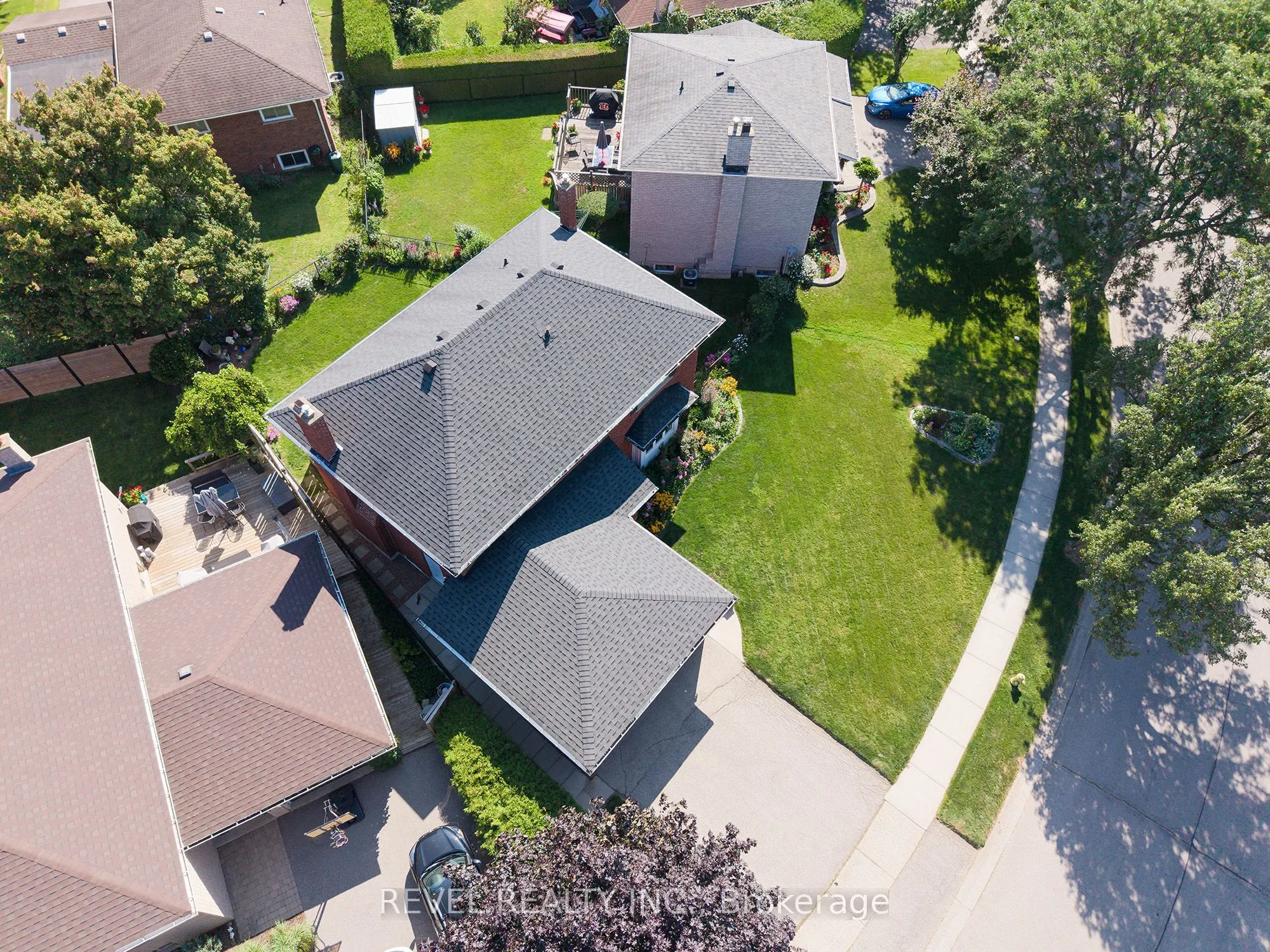 54 Dante Crescent