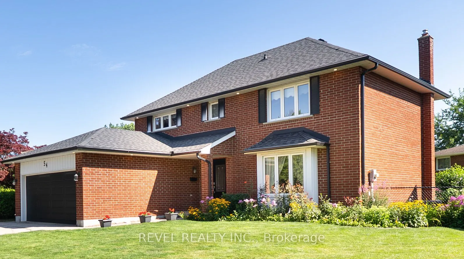 54 Dante Crescent