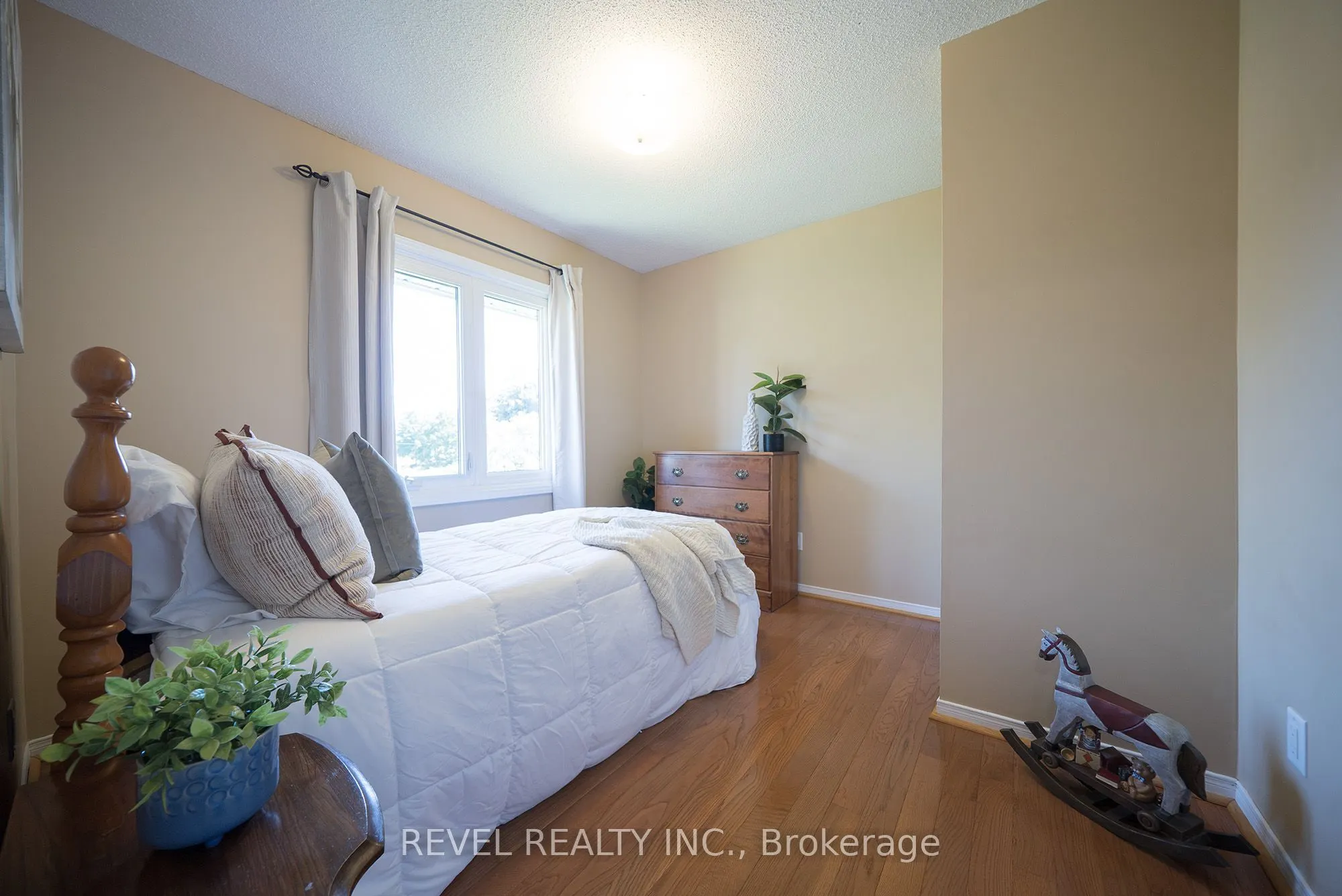 54 Dante Crescent