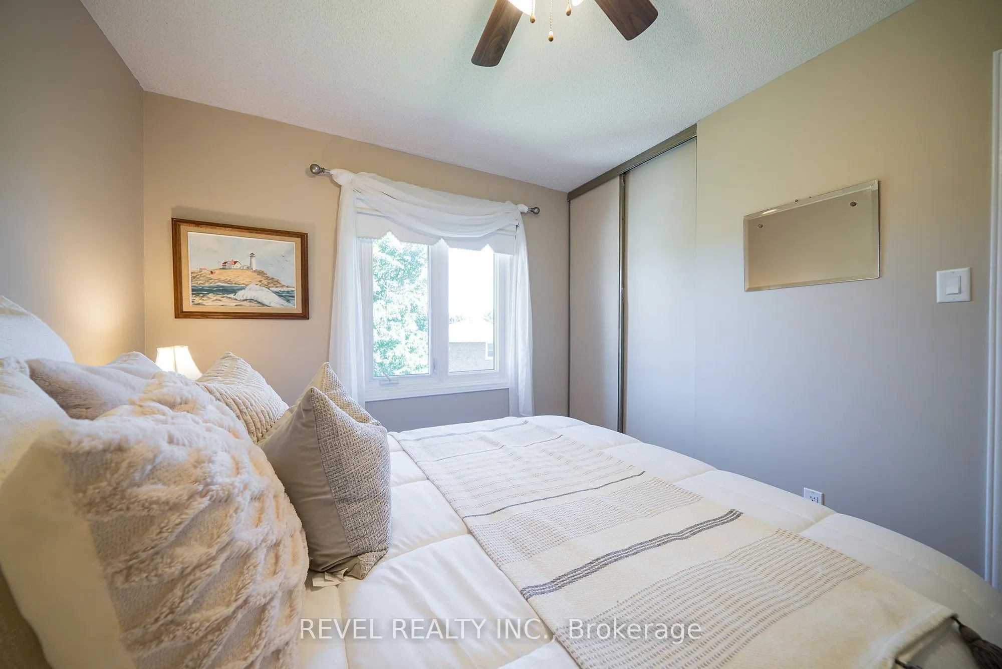 54 Dante Crescent