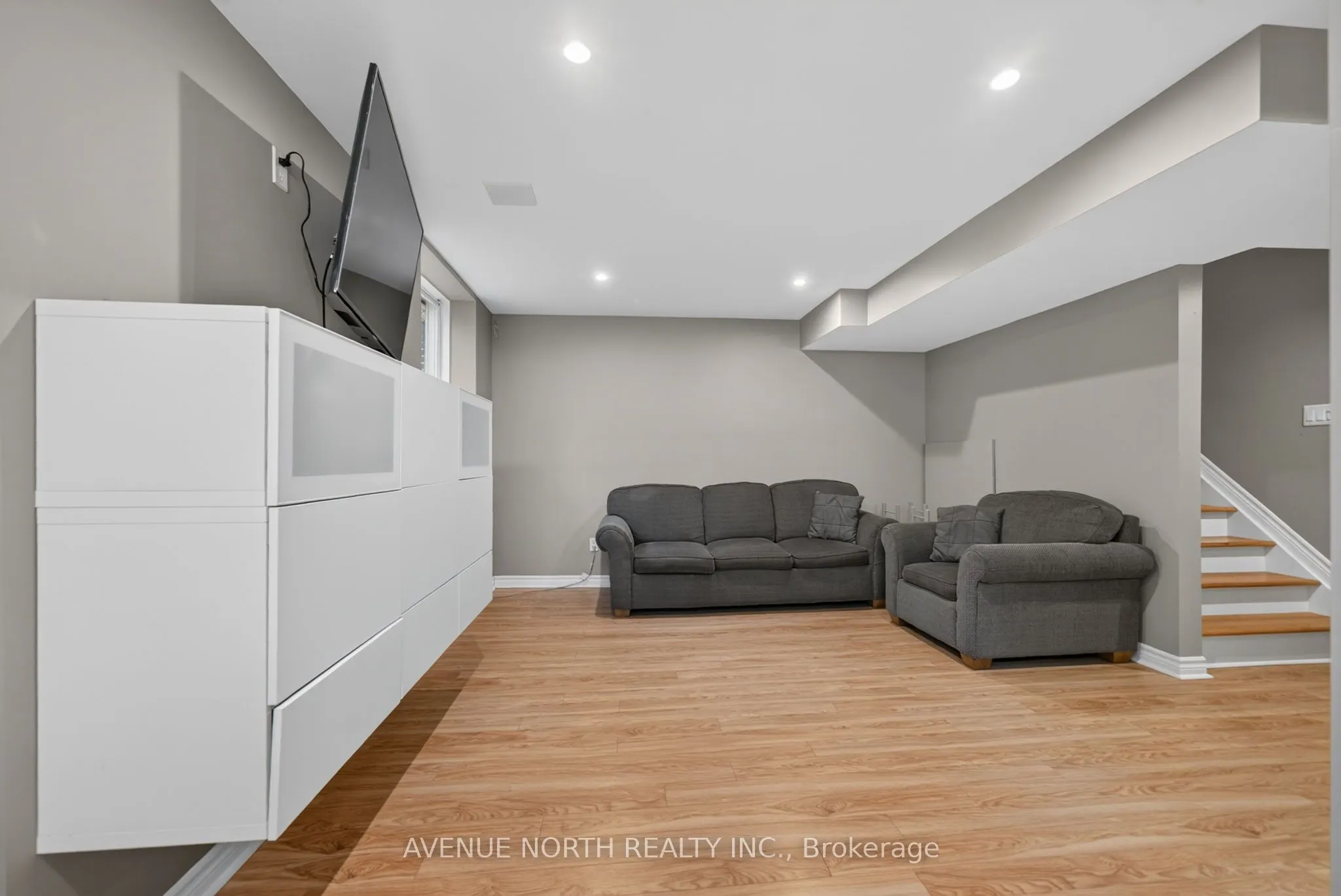 4223 Kelly Farm Drive