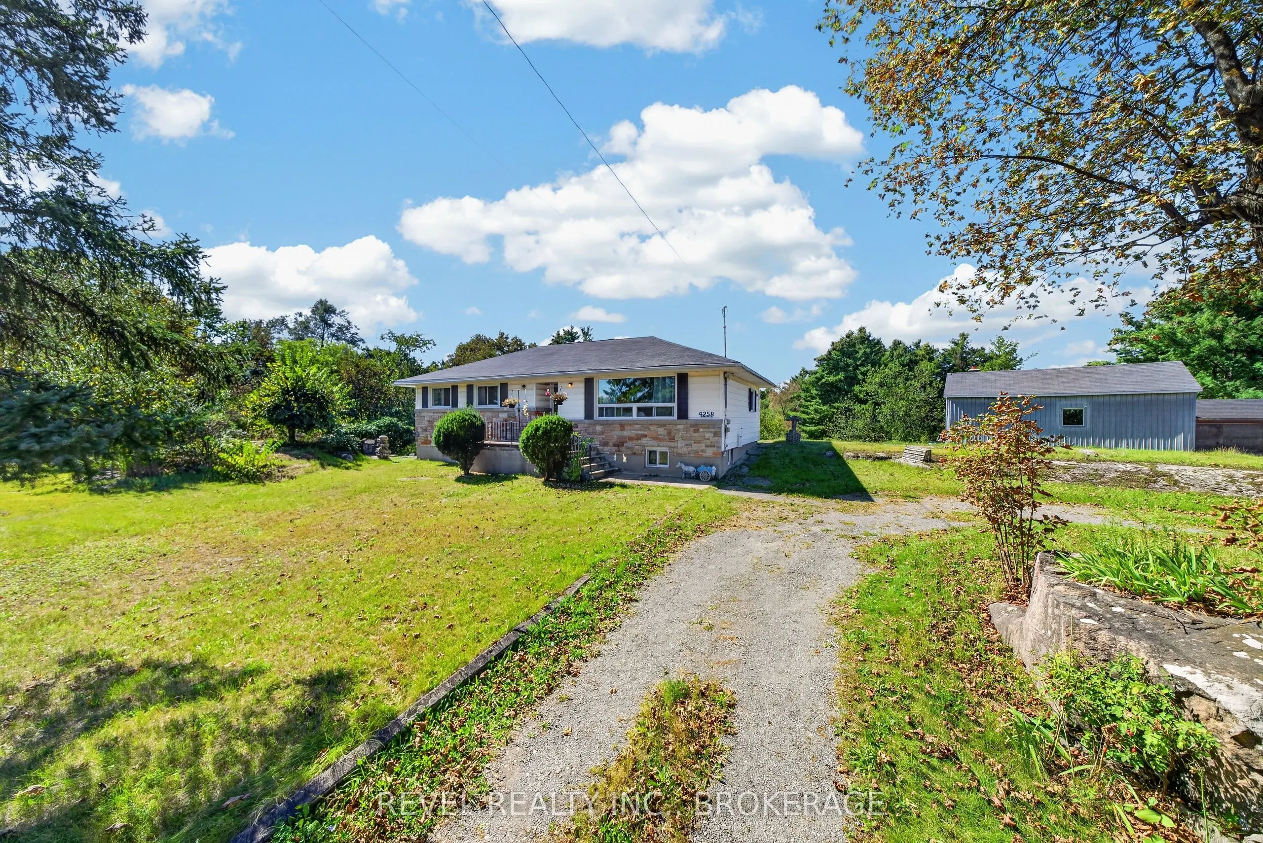 4258 Hwy 15
