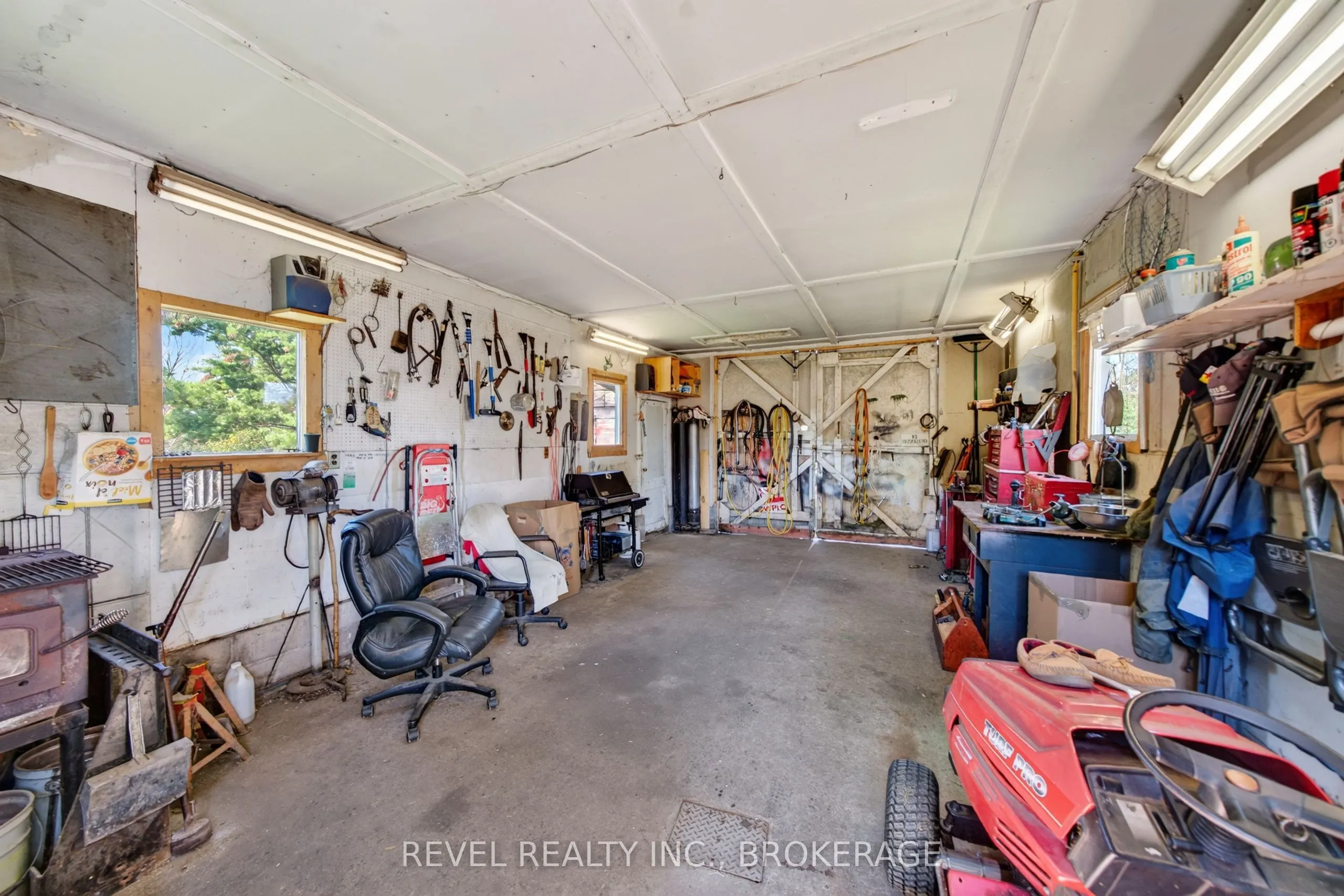 4258 Hwy 15