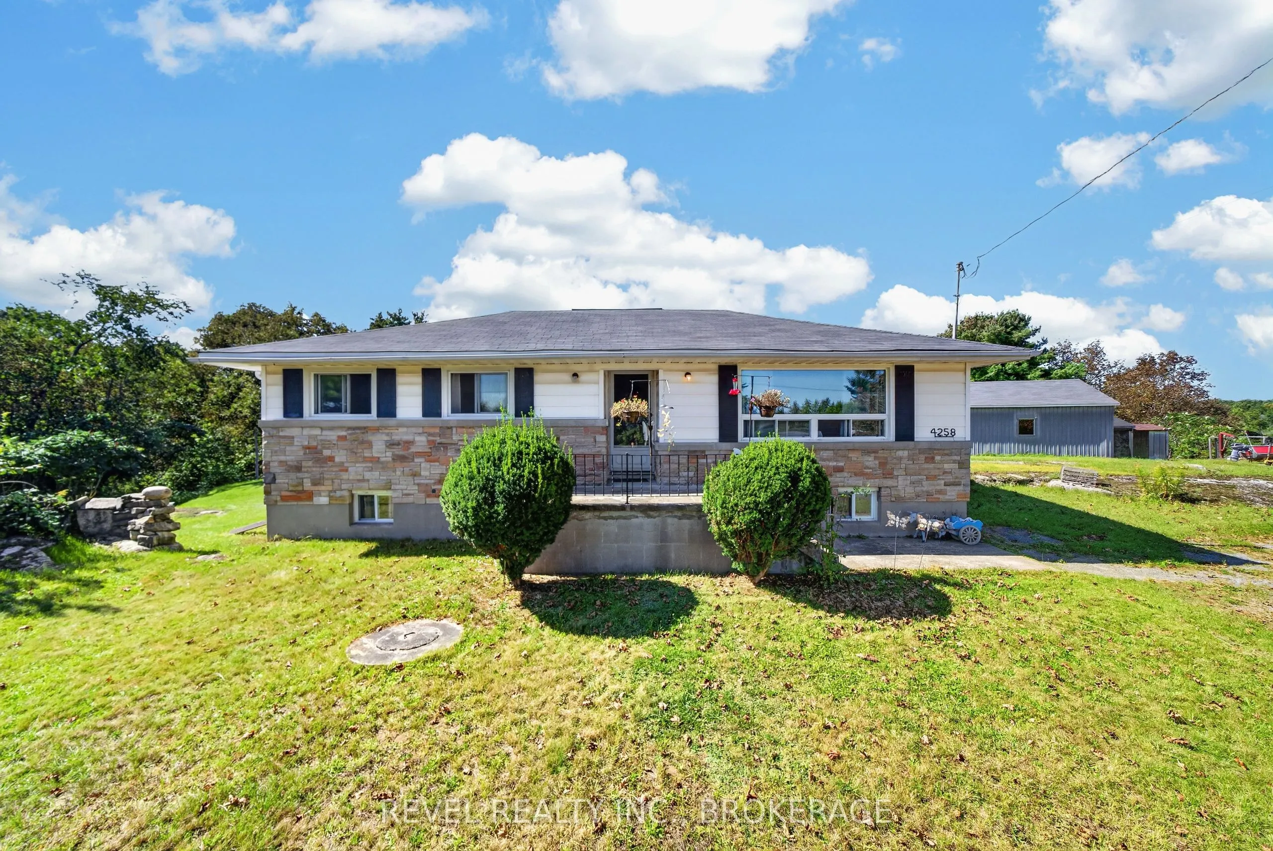 4258 Hwy 15