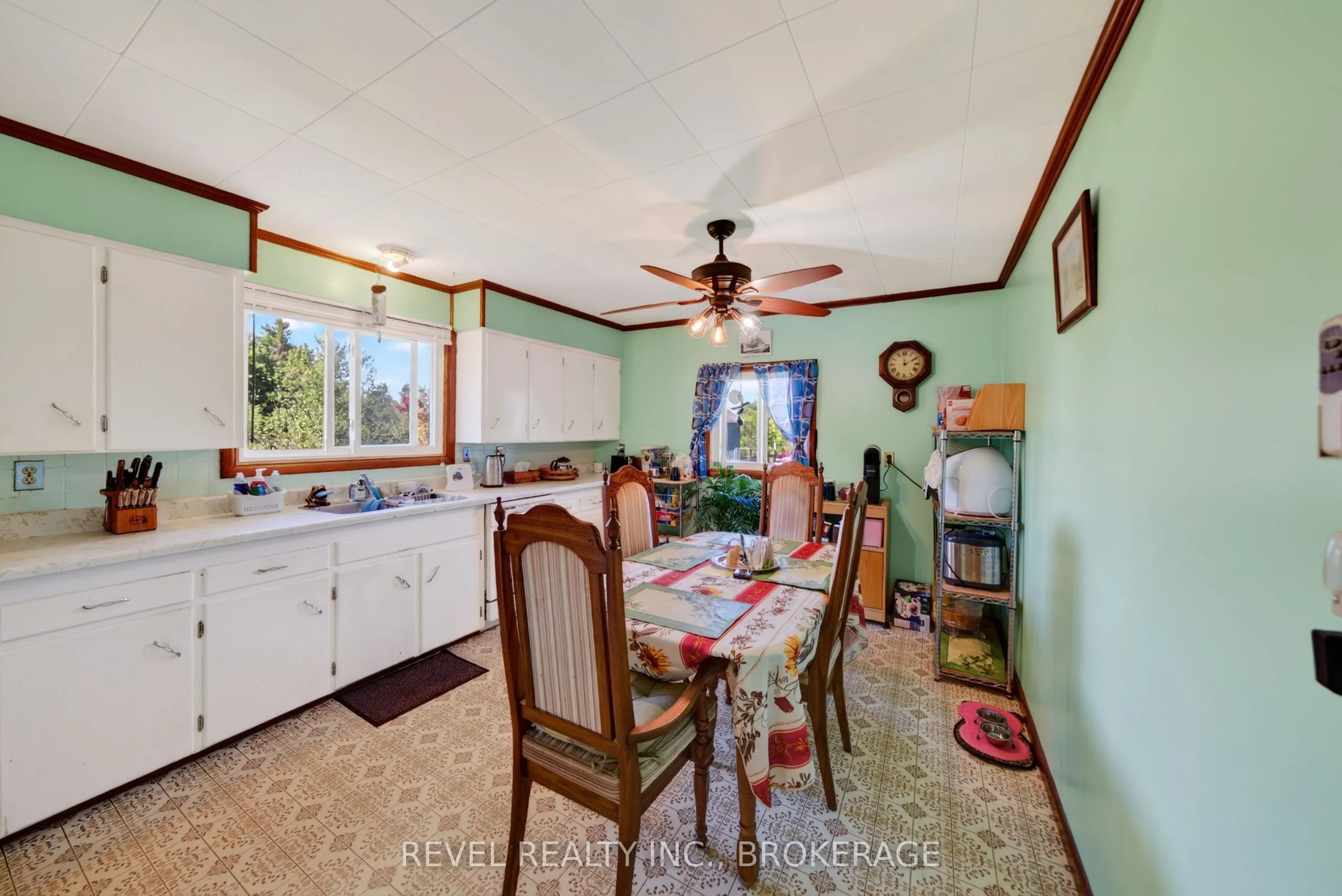 4258 Hwy 15