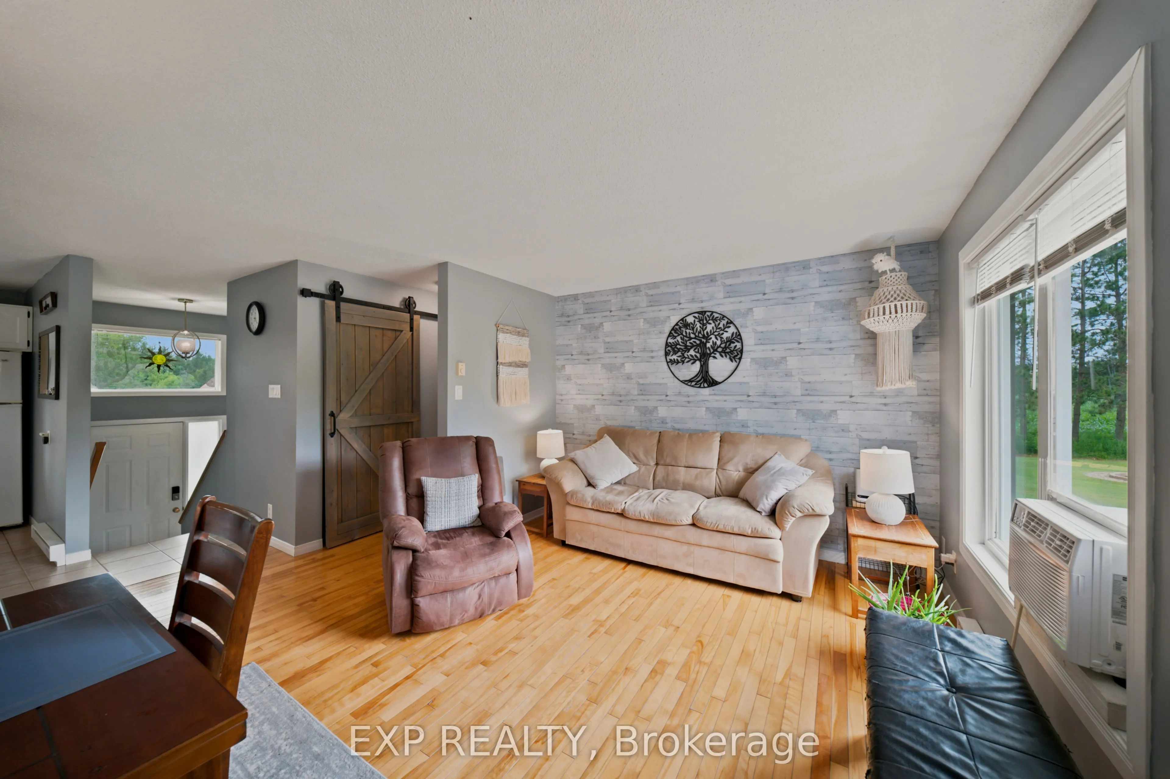 1445 DU LAC Road