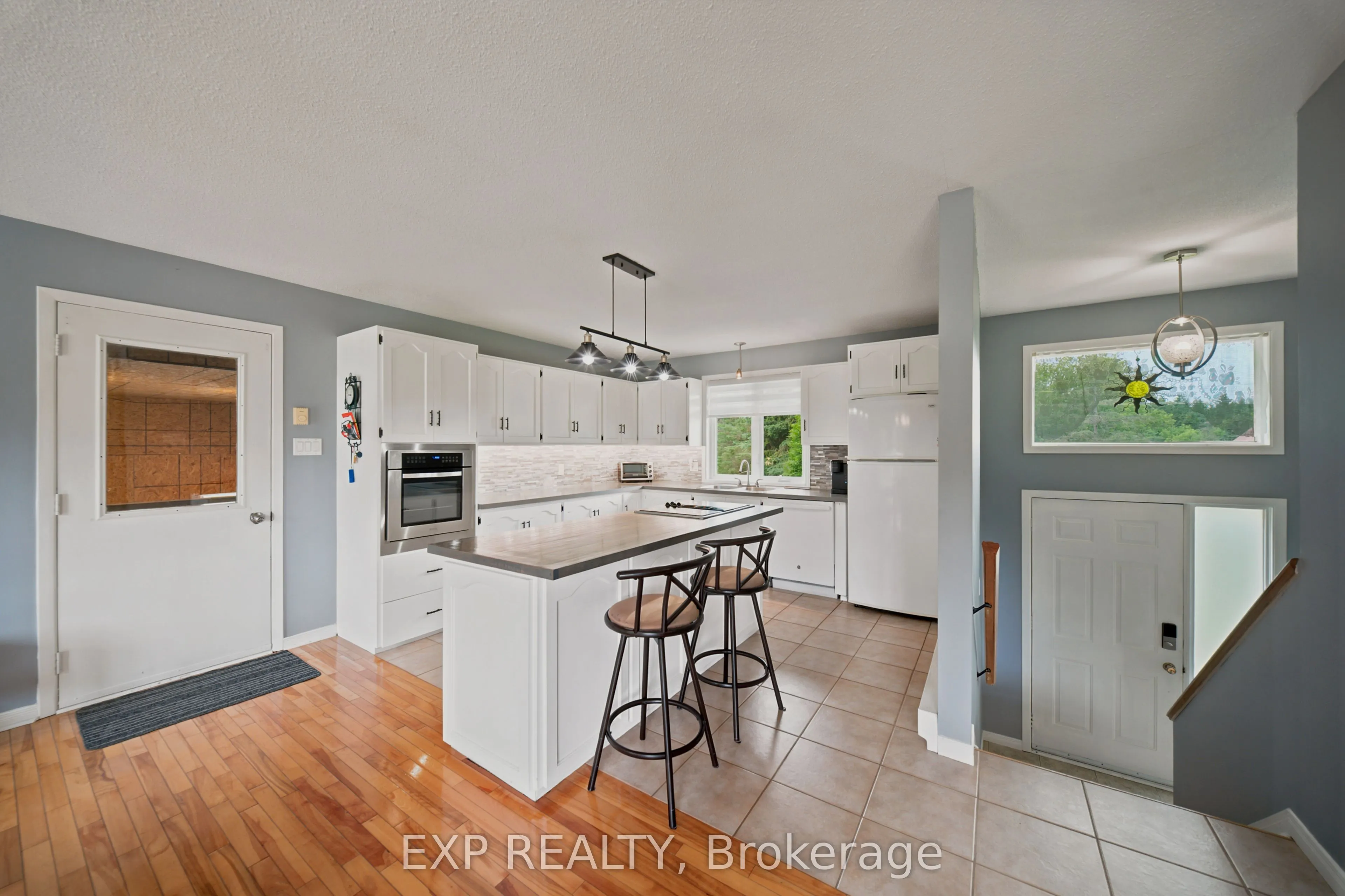 1445 DU LAC Road