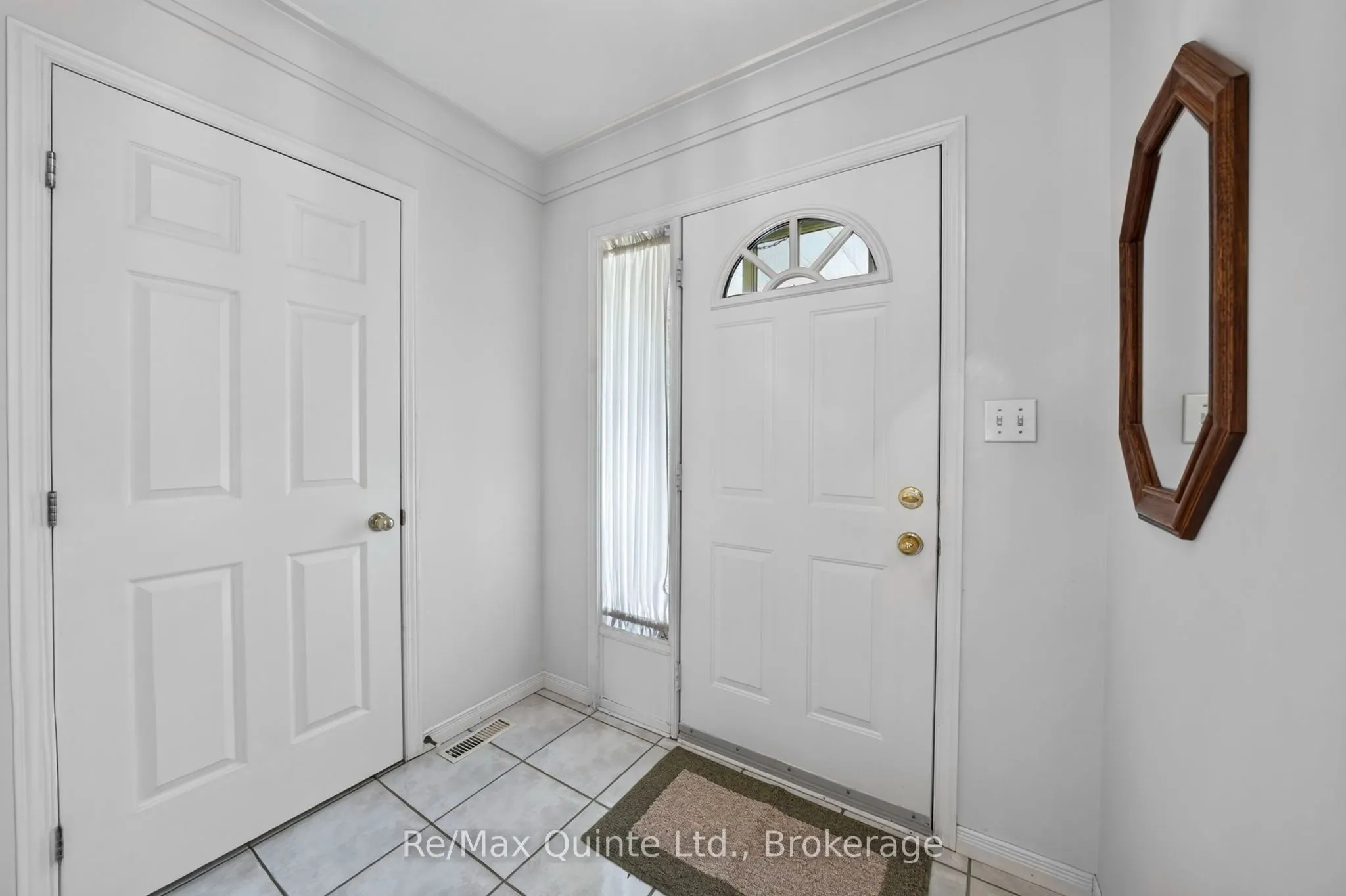 26 Oak Ridge Boulevard