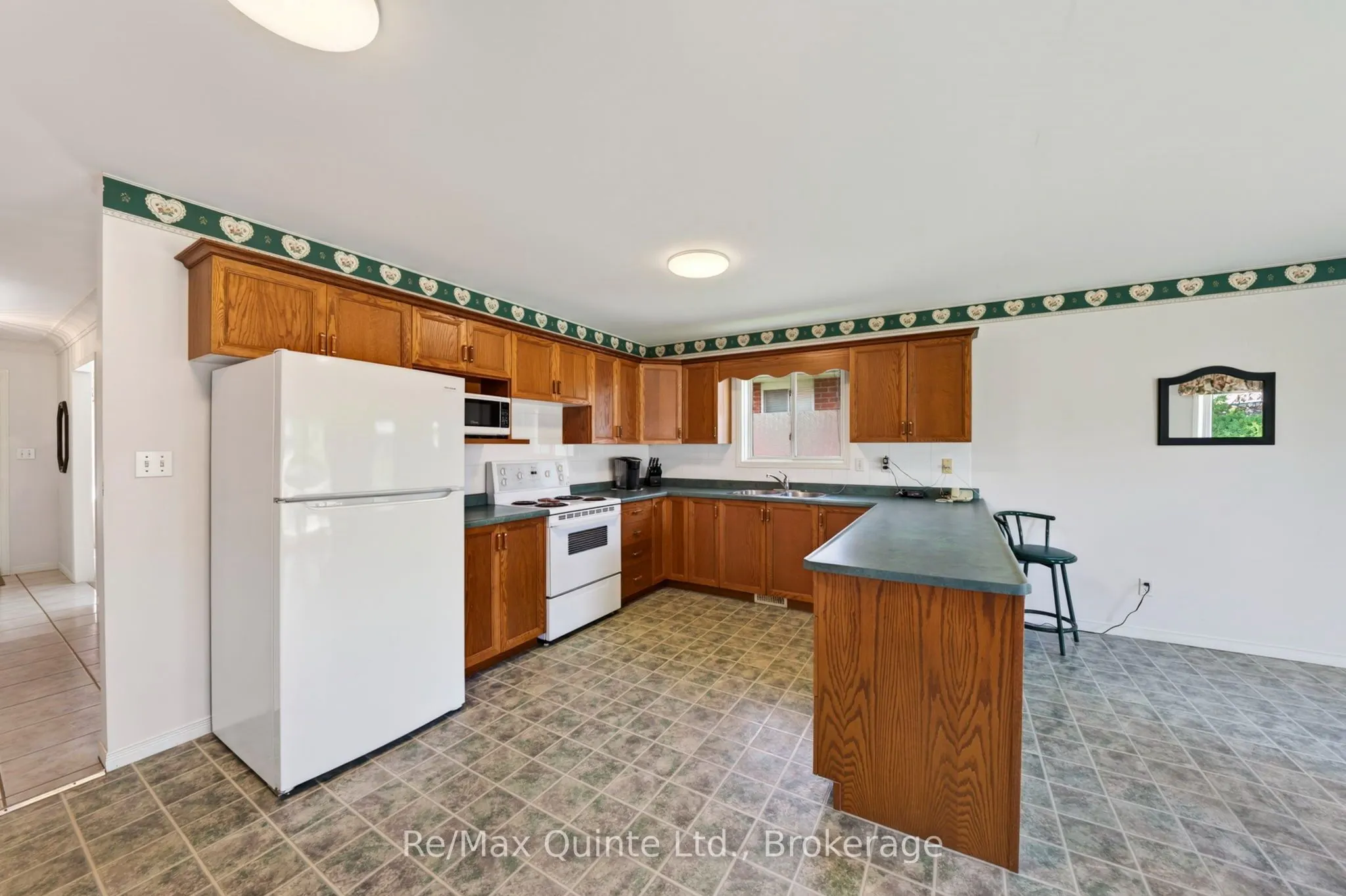 26 Oak Ridge Boulevard