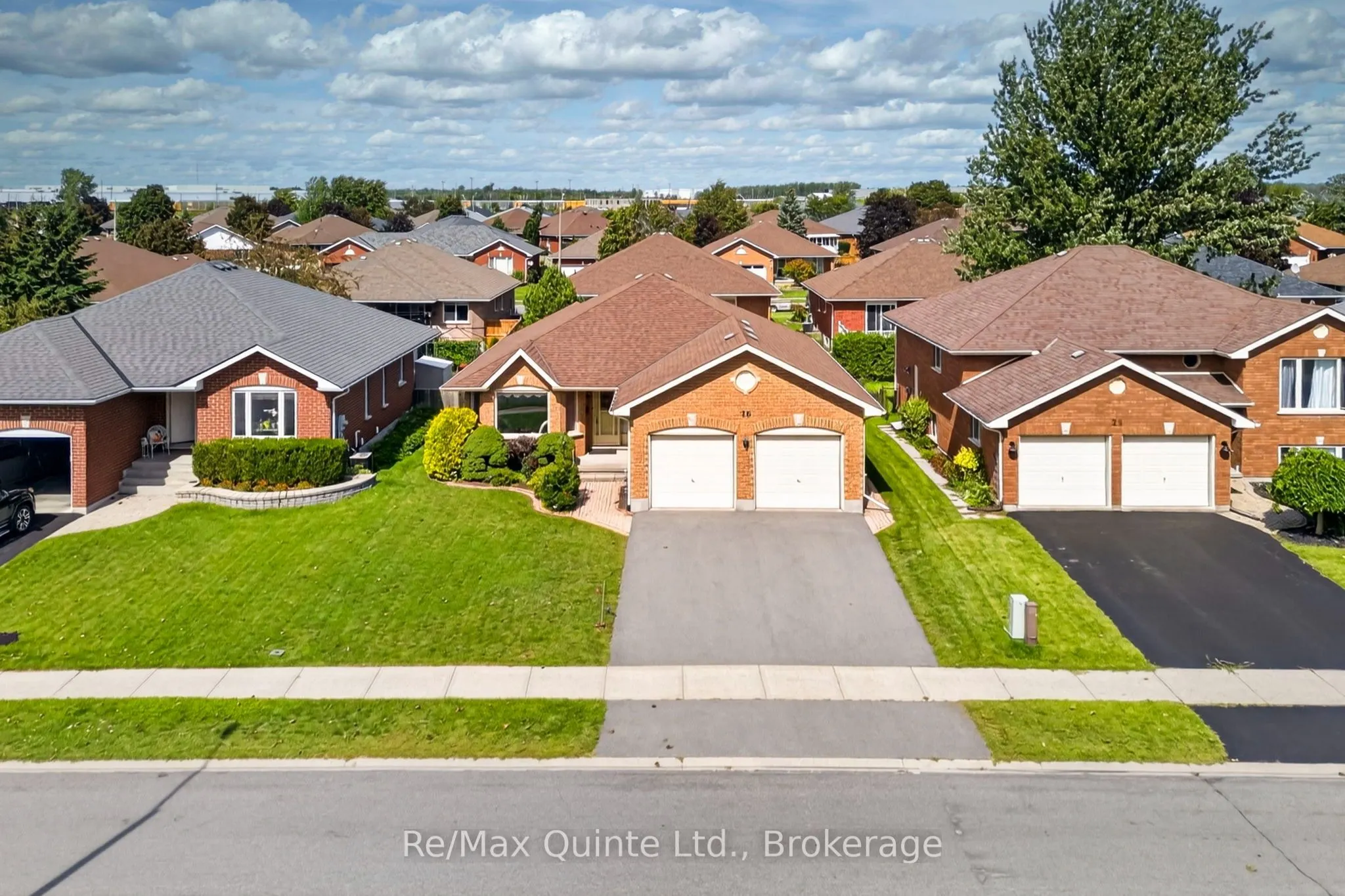 26 Oak Ridge Boulevard