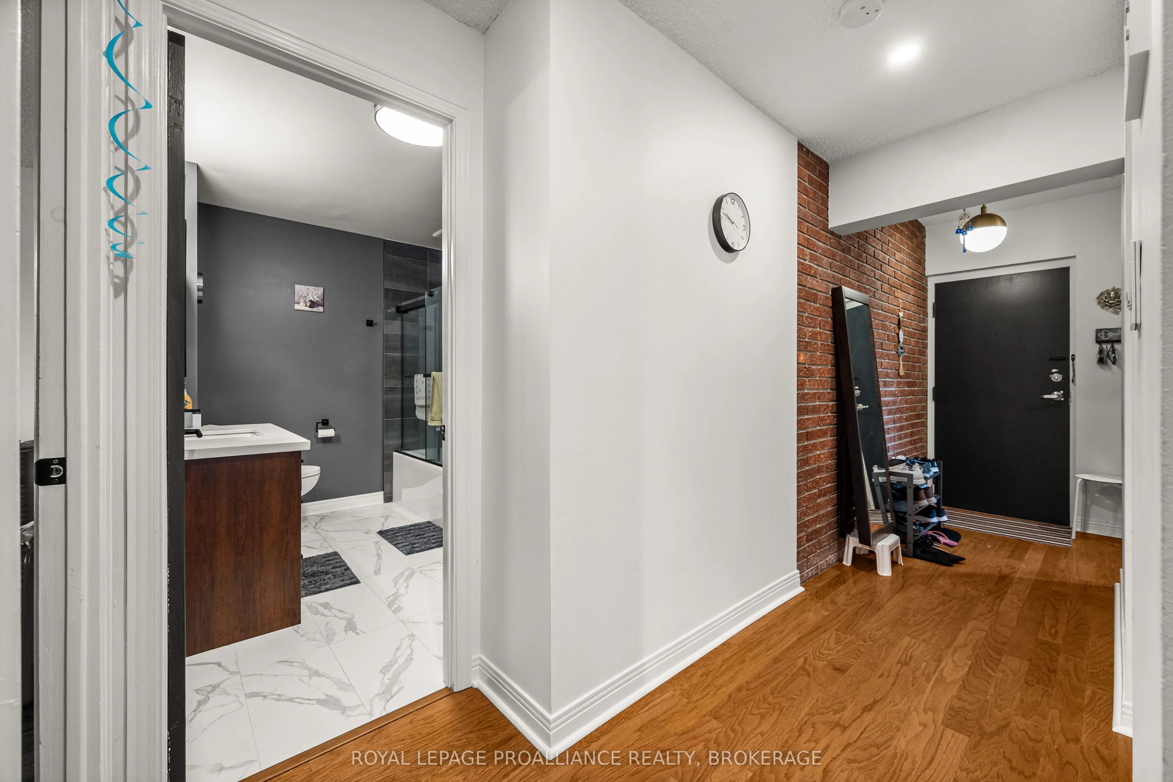 315 Regent Street #201
