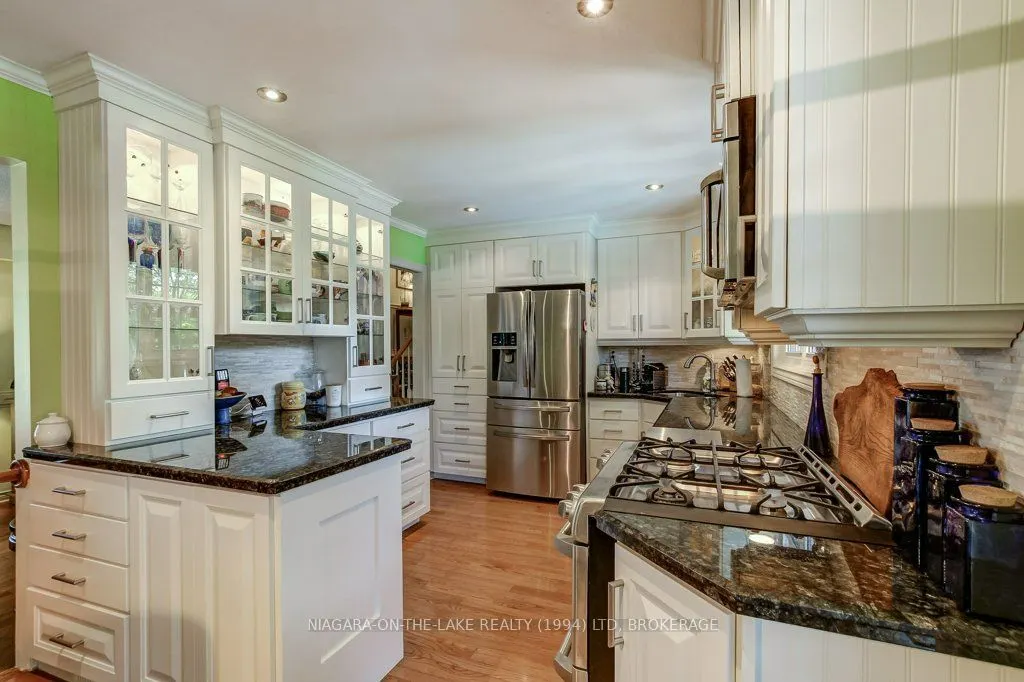 14 CONFEDERATION Drive