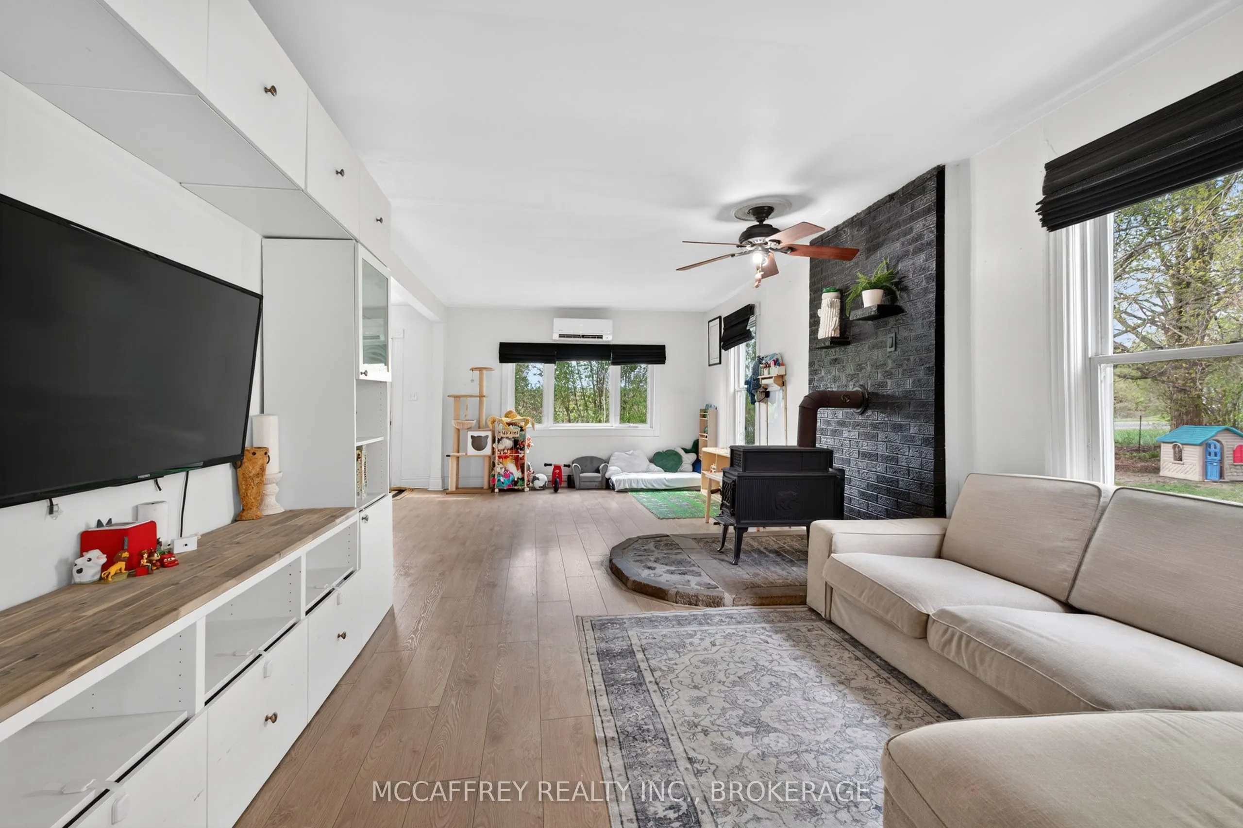 476 Hoards Road
