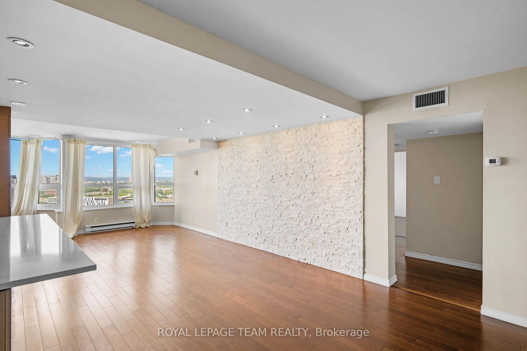 1500 Riverside Drive #2408