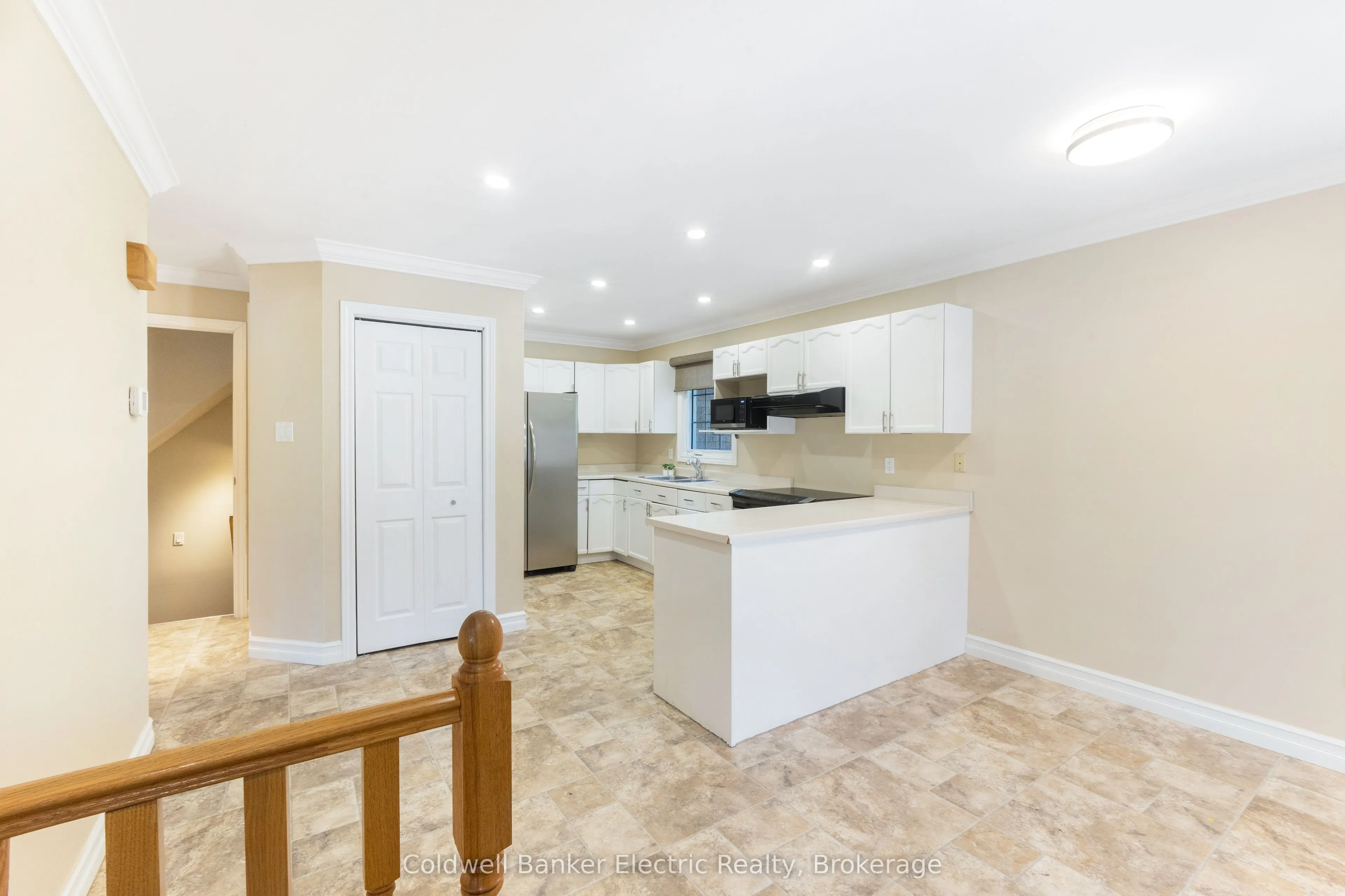 958 Smithside Court