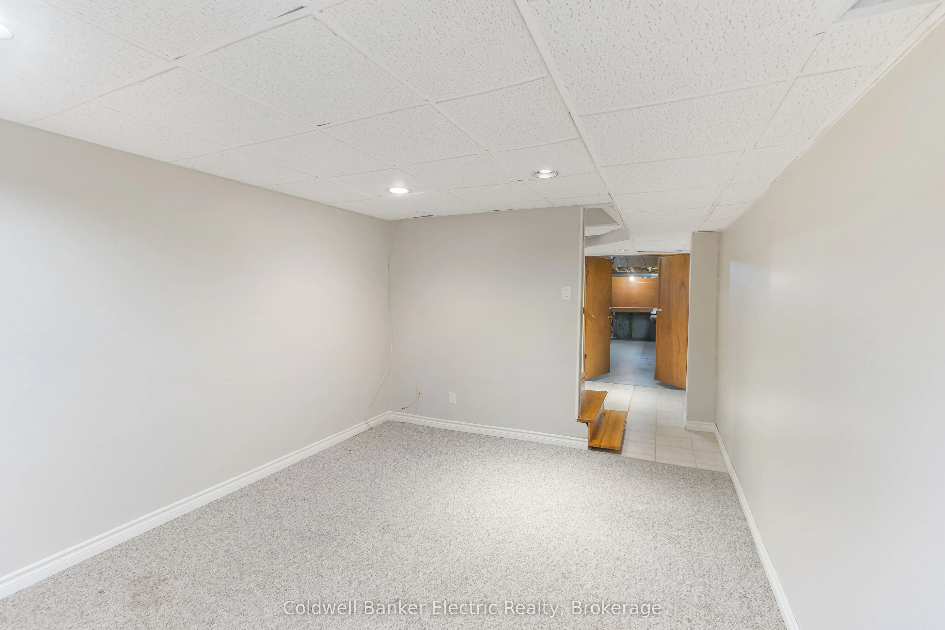 958 Smithside Court