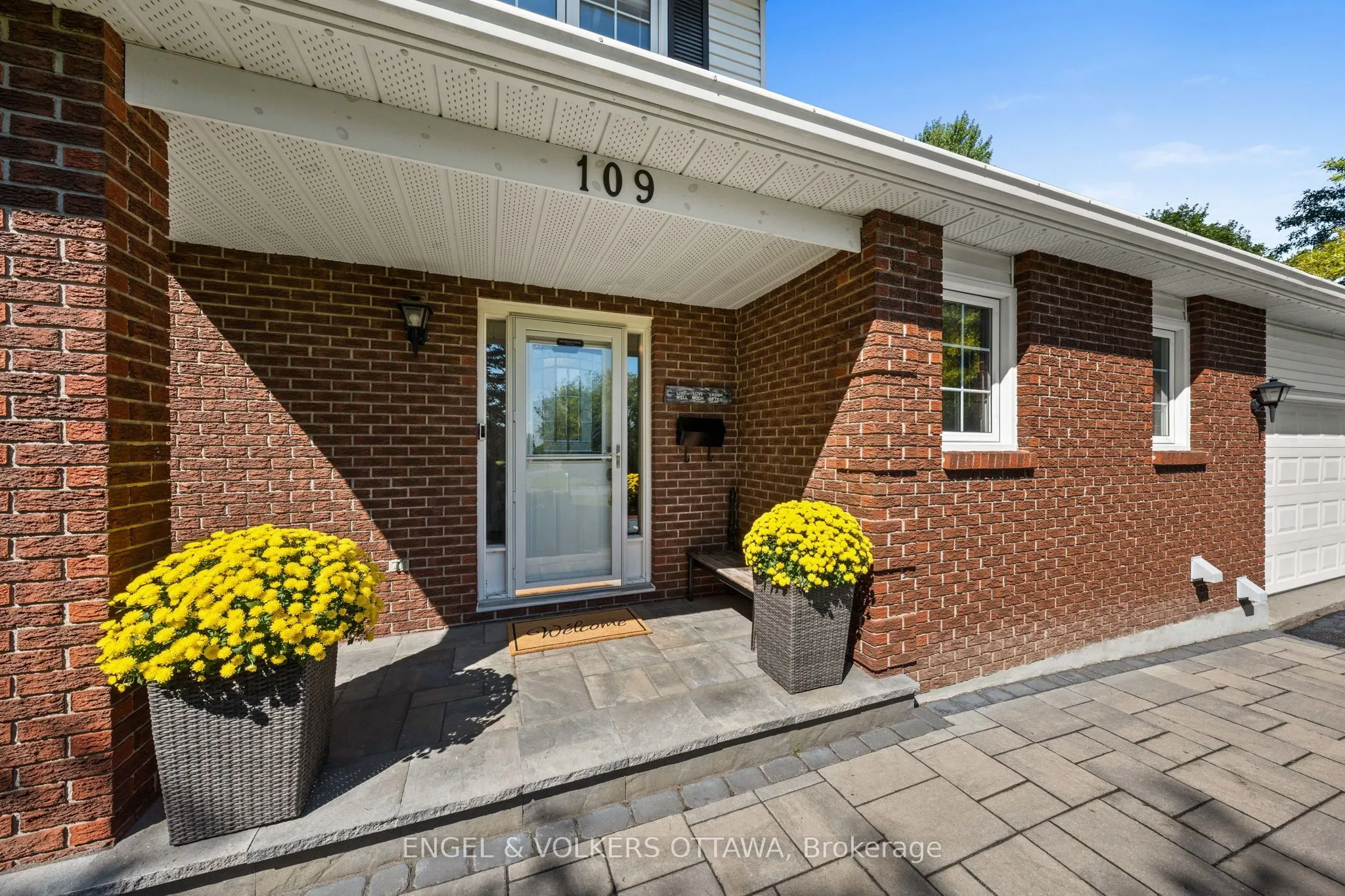 109 Inniskillin Drive