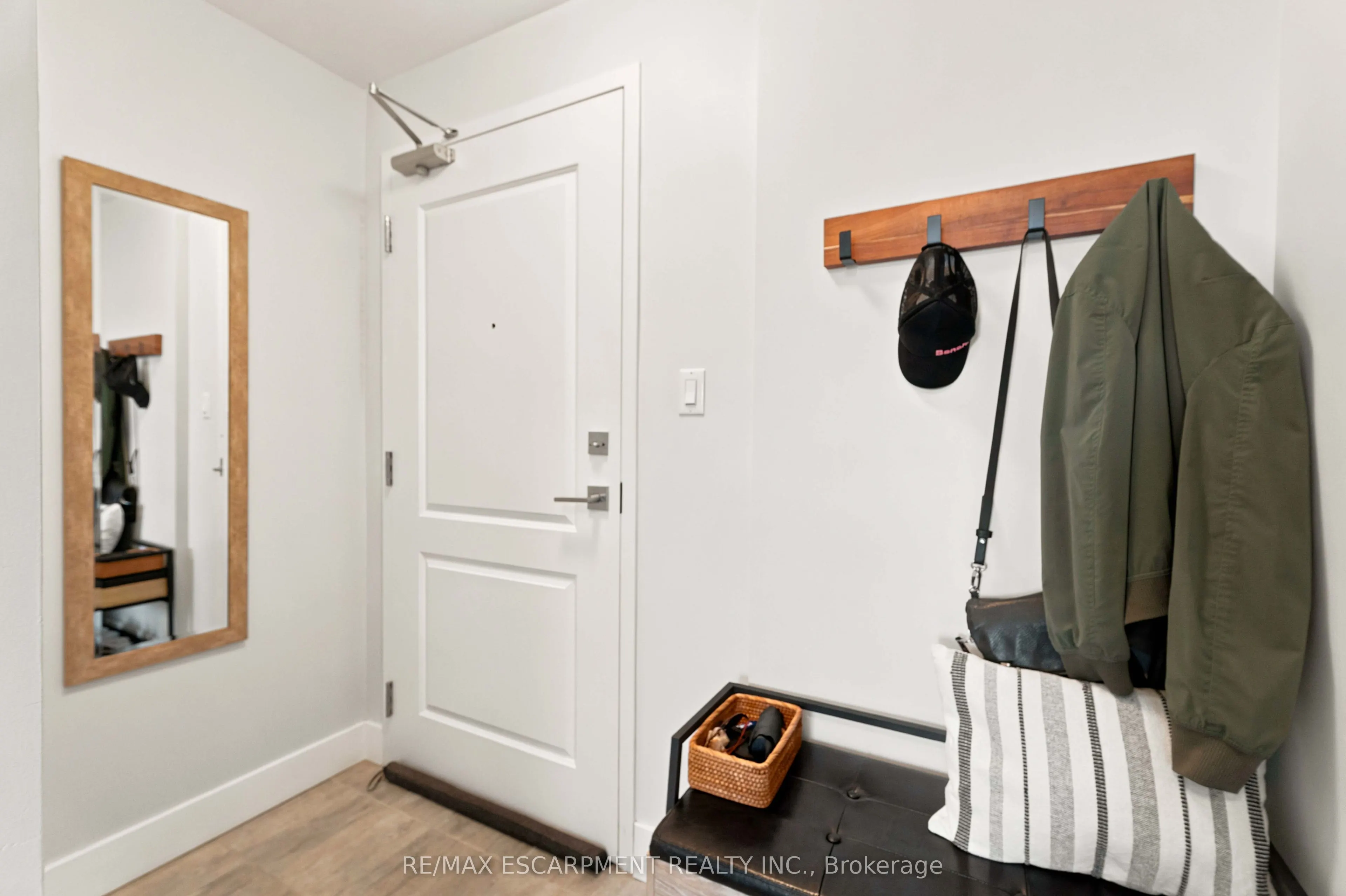 125 Shoreview Place #411