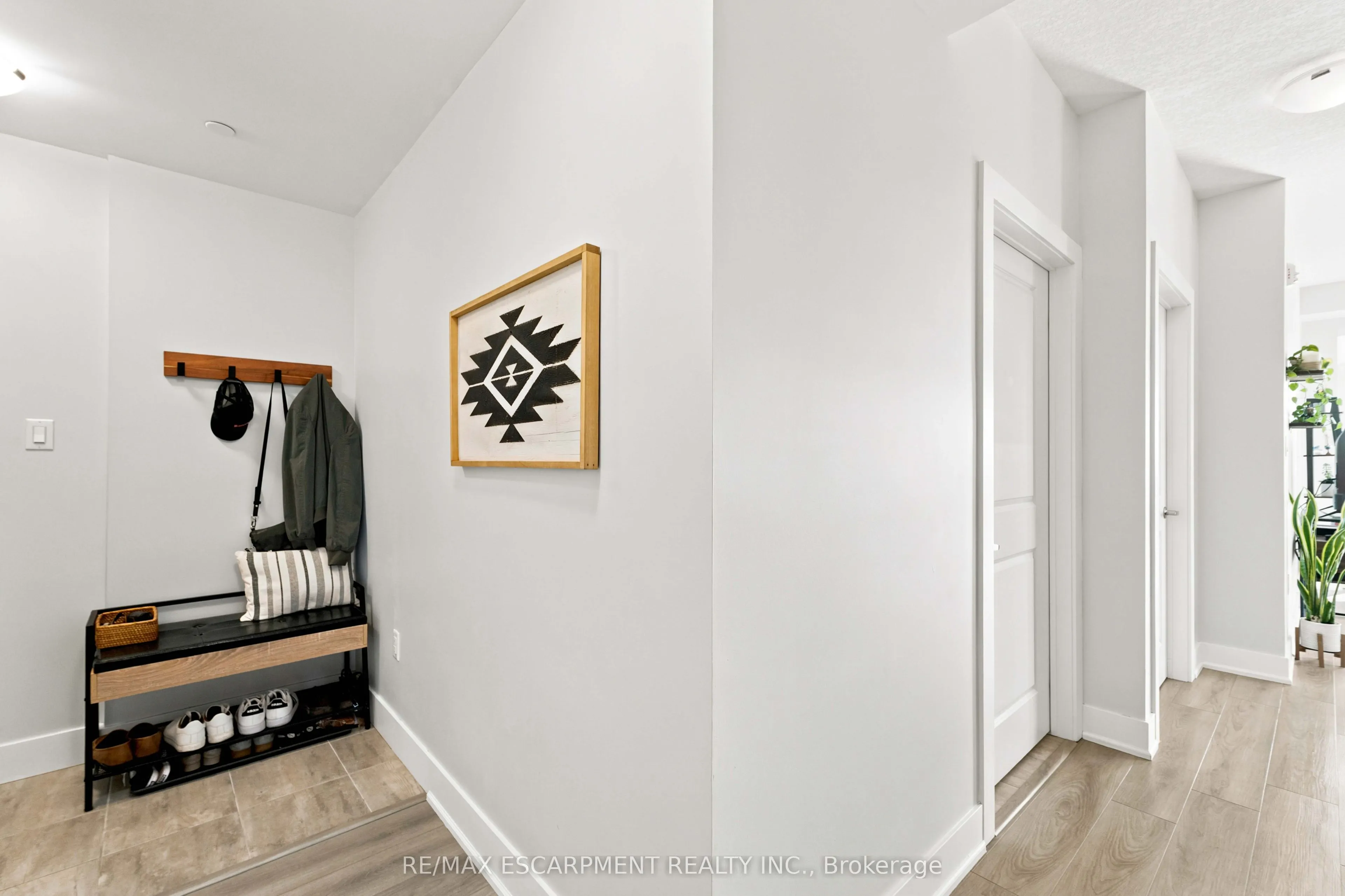 125 Shoreview Place #411