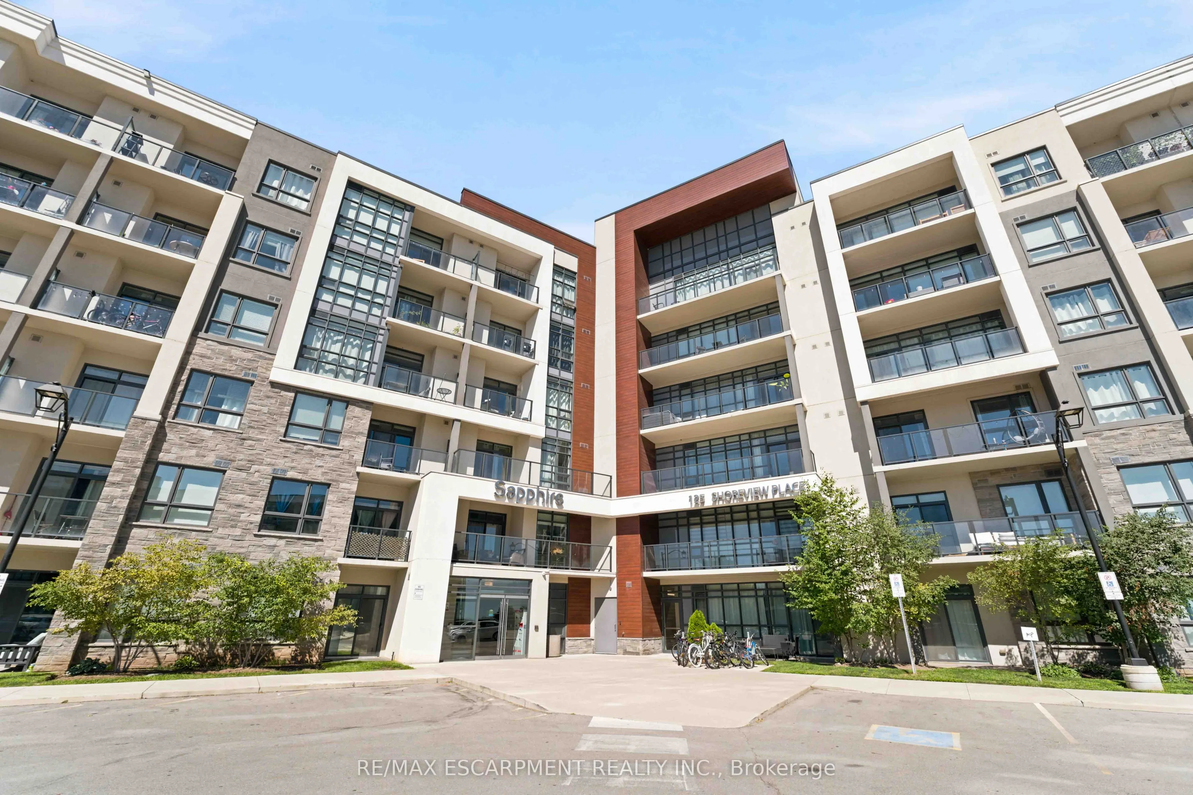 125 Shoreview Place #411