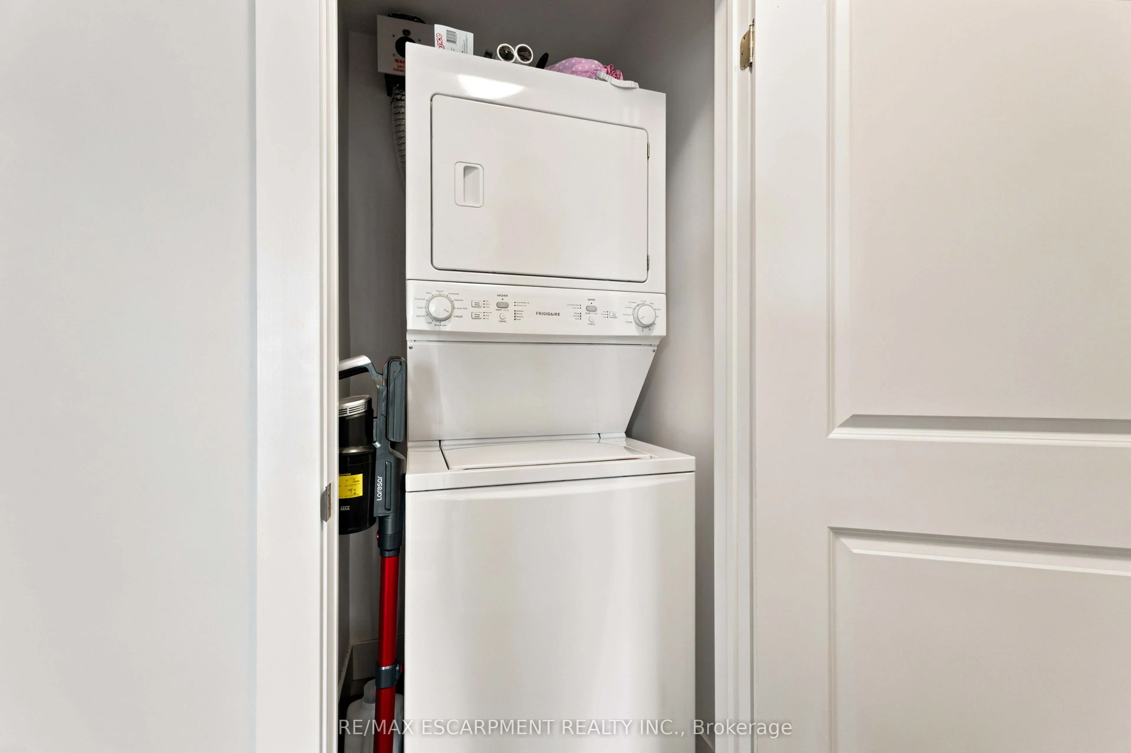 125 Shoreview Place #411