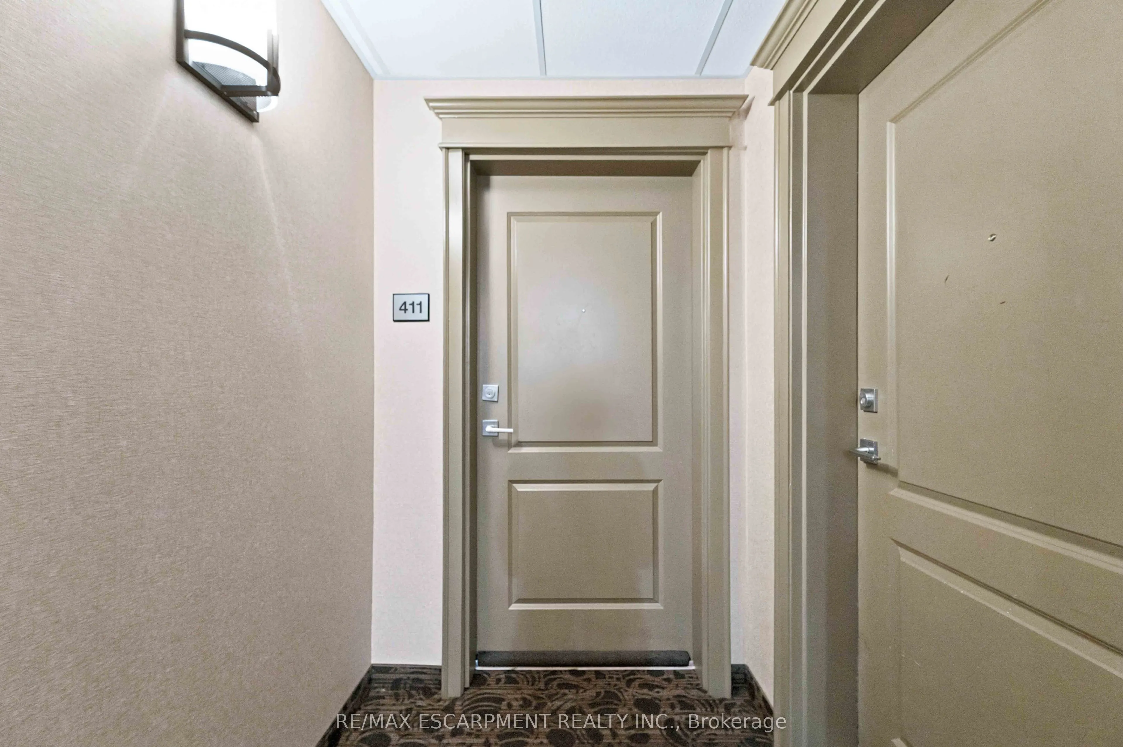 125 Shoreview Place #411