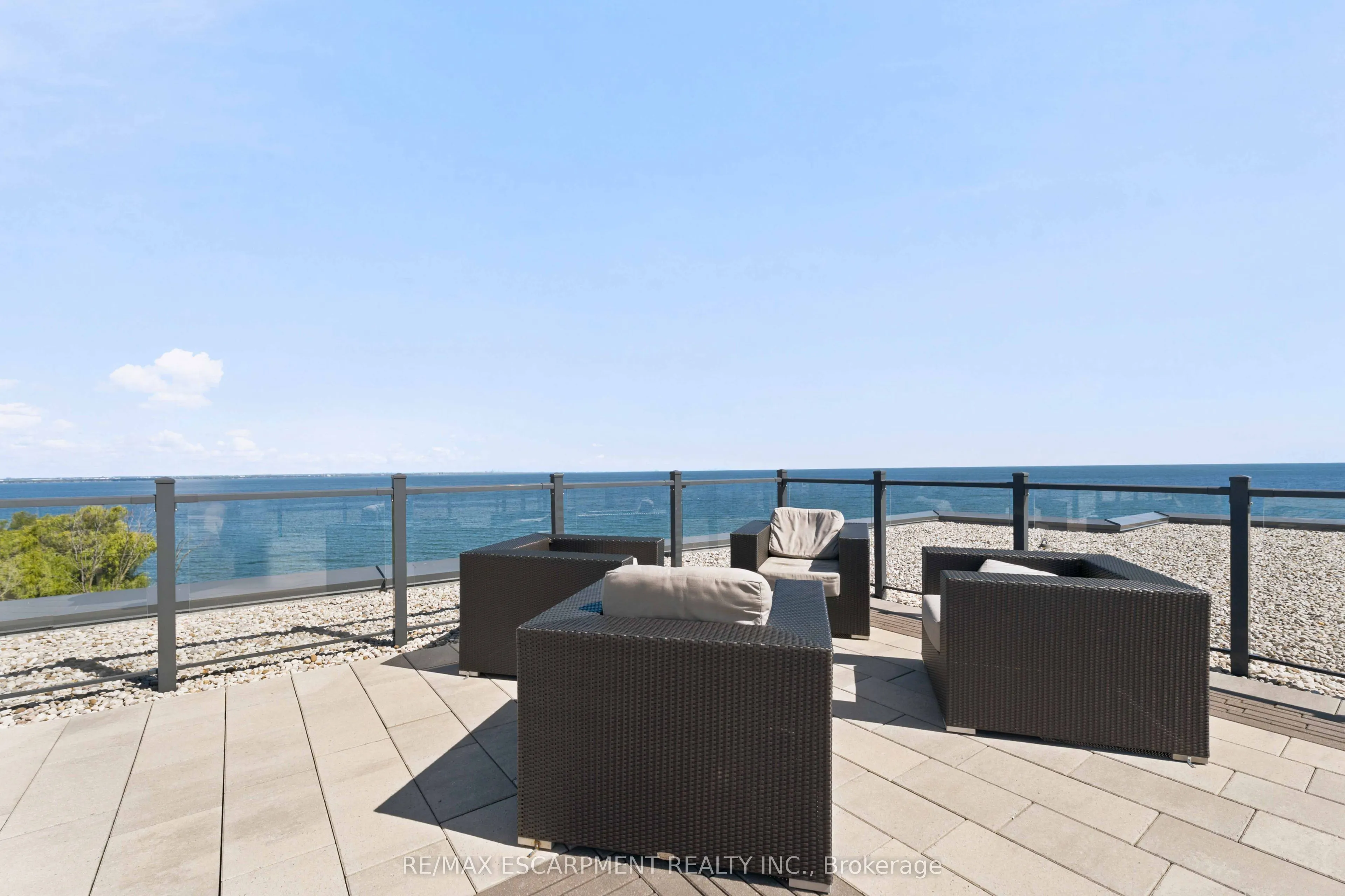125 Shoreview Place #411