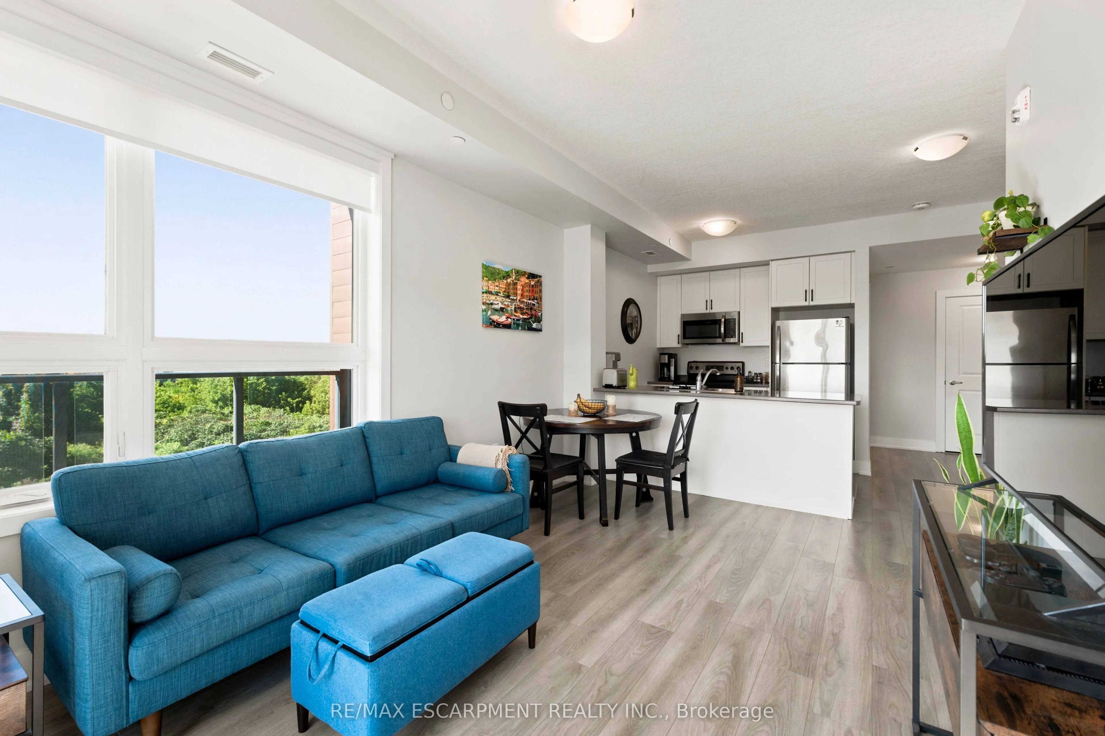 125 Shoreview Place #411