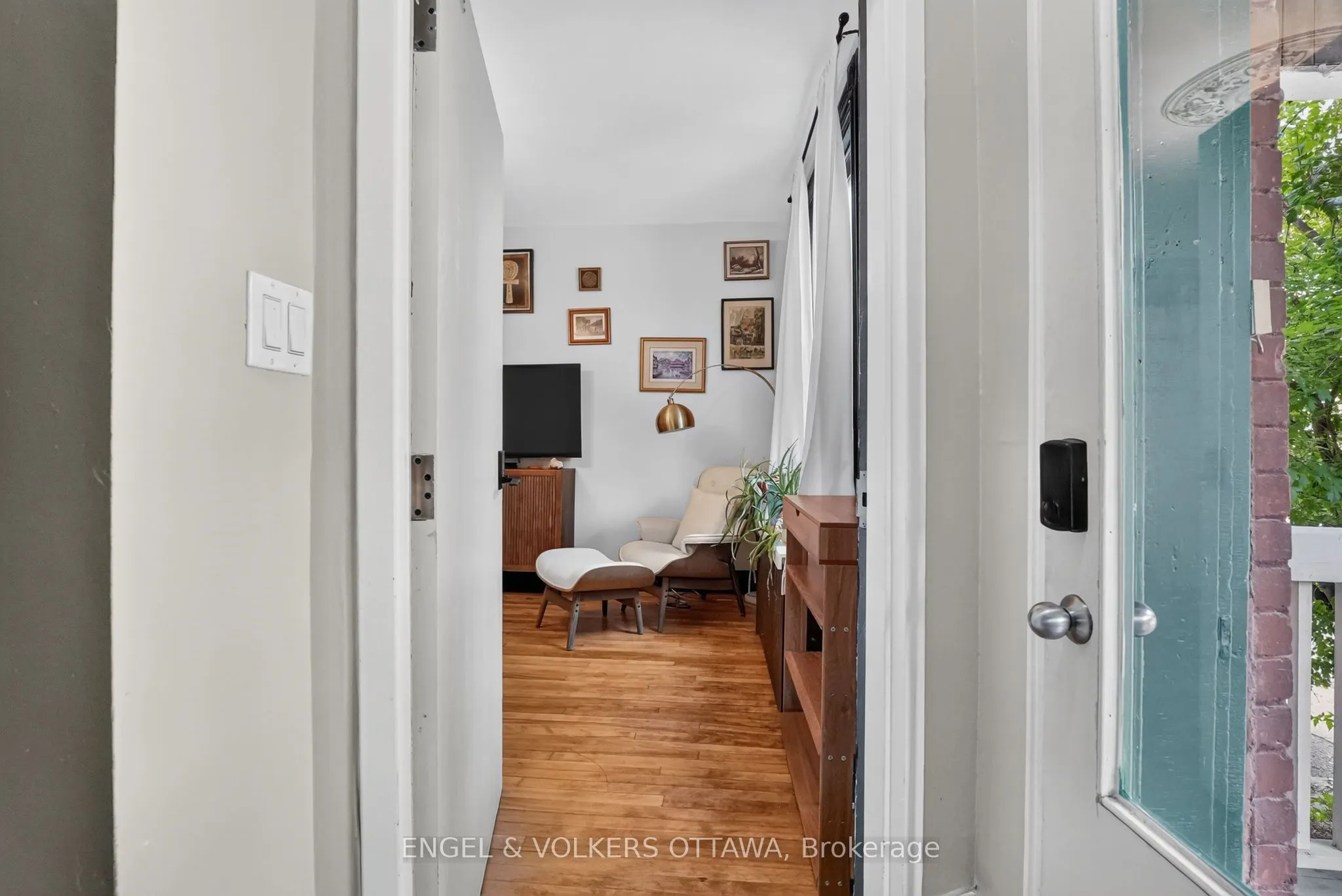 128 Second Avenue