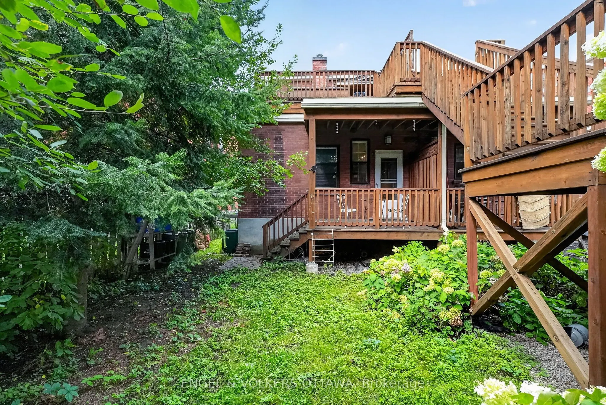 128 Second Avenue