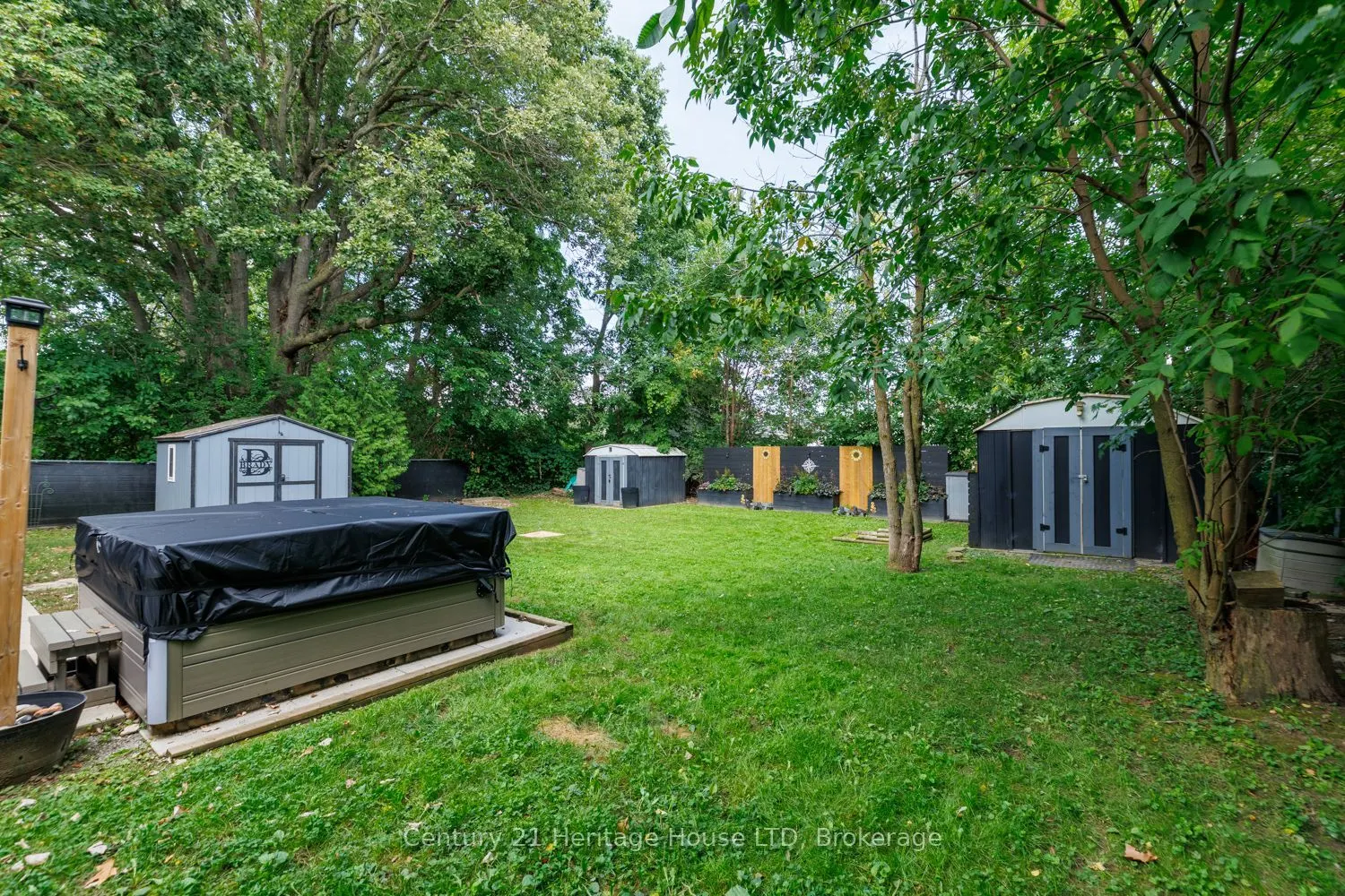 6 Greenock Circle