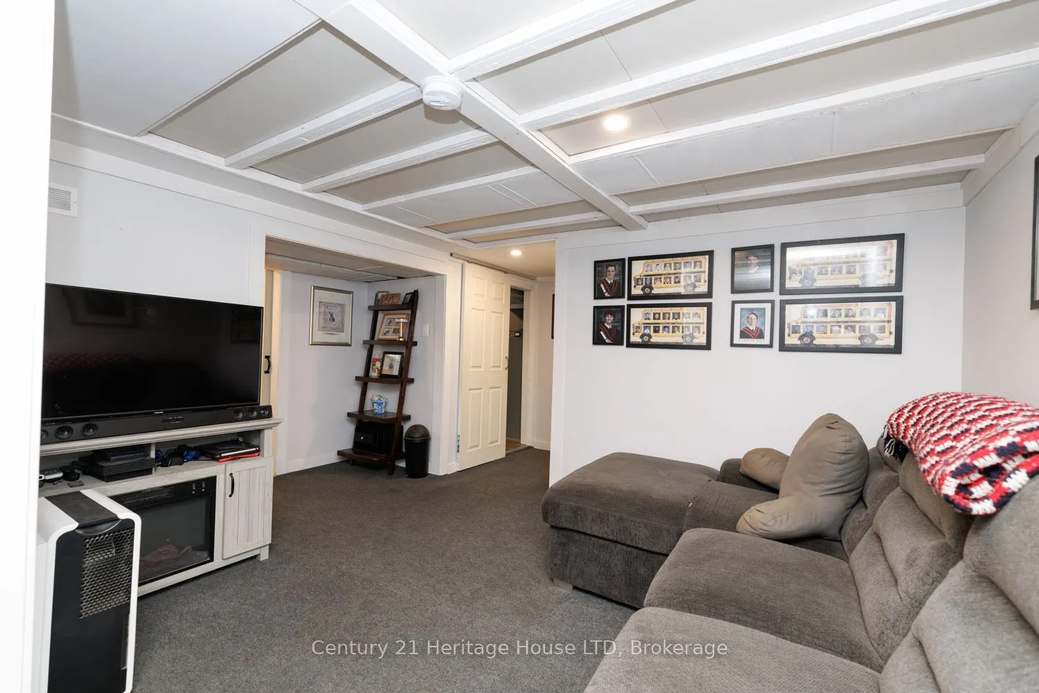 6 Greenock Circle
