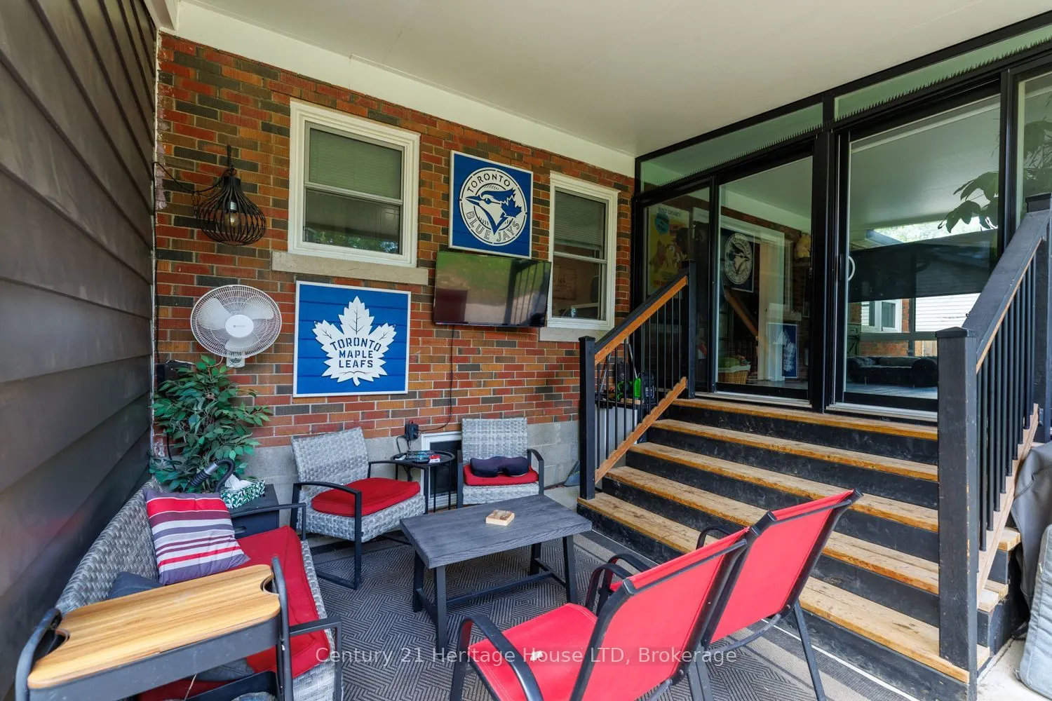 6 Greenock Circle