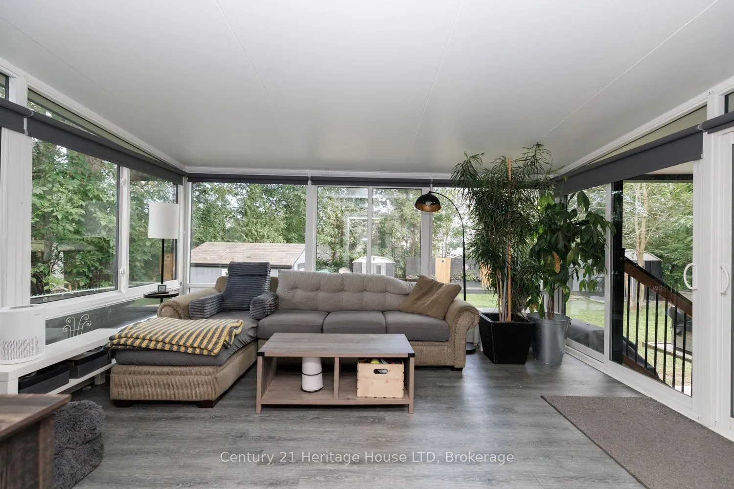 6 Greenock Circle