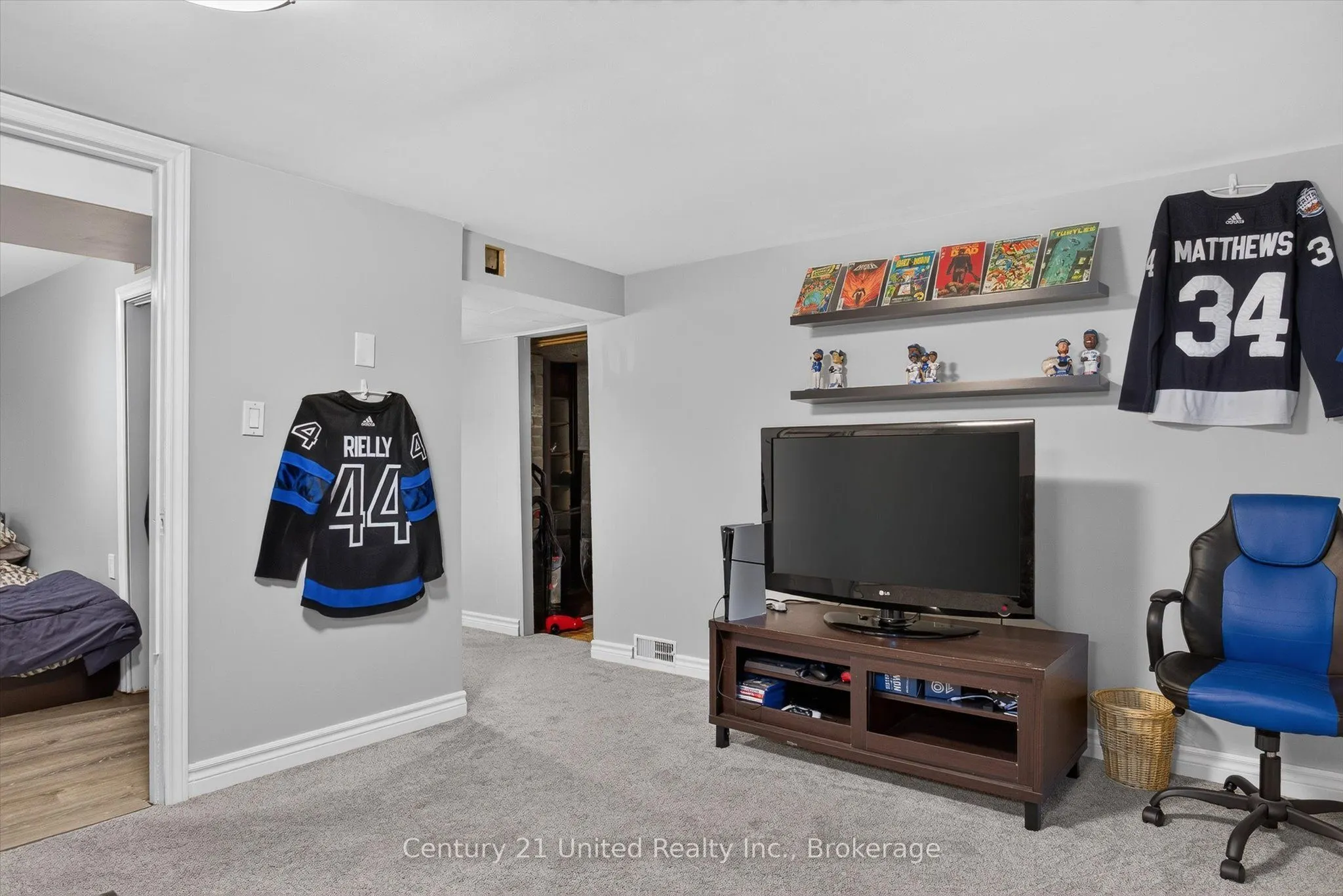 679 Hawley Street