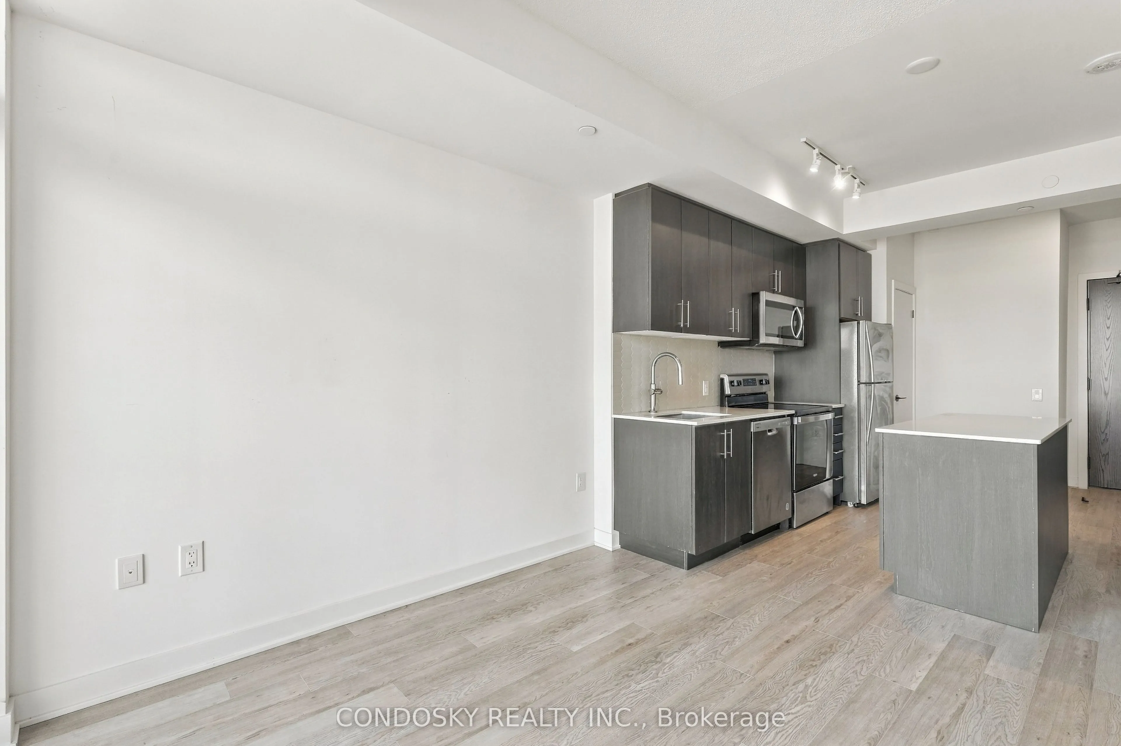2782 Barton Street E #1012
