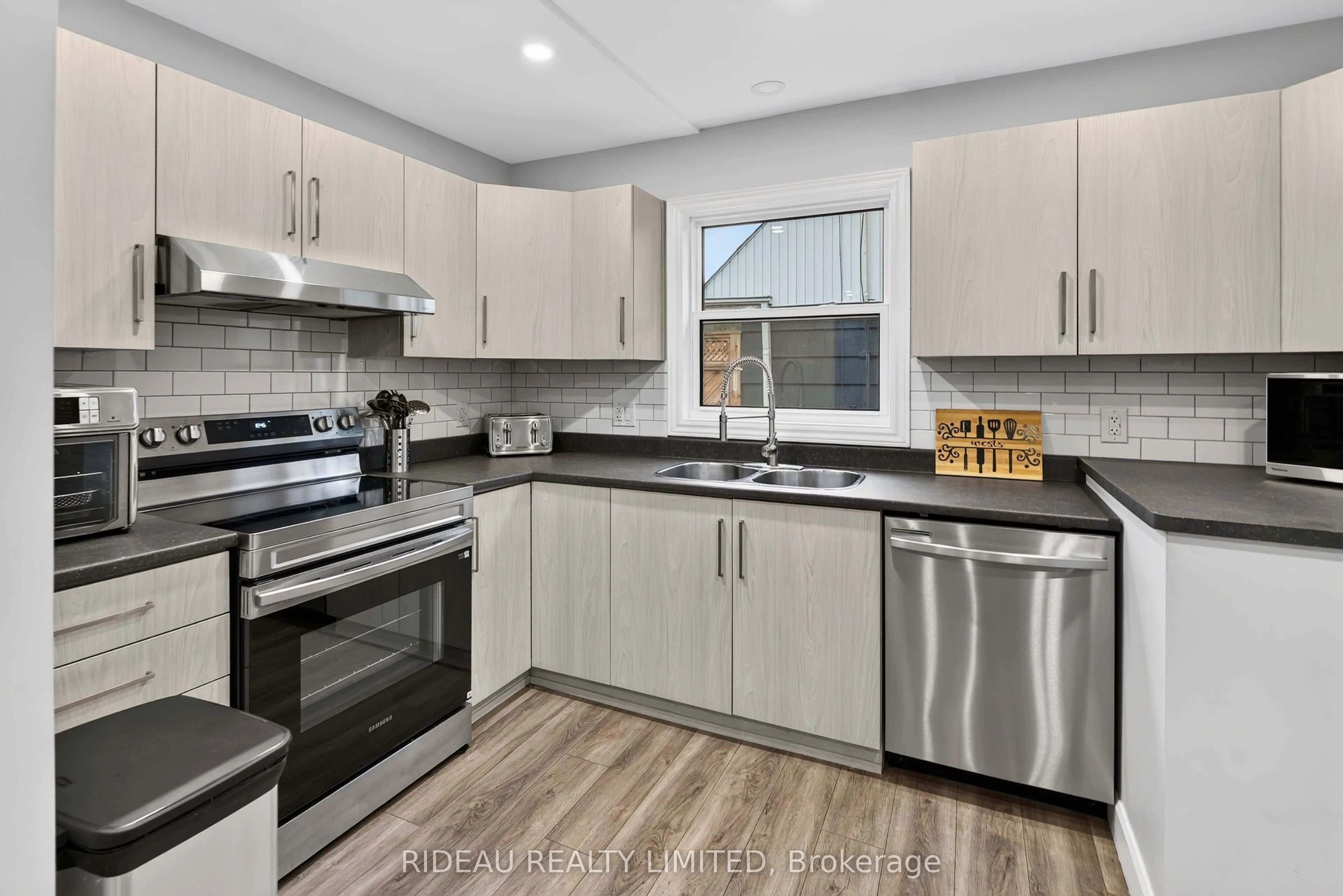 4 Otter Drive