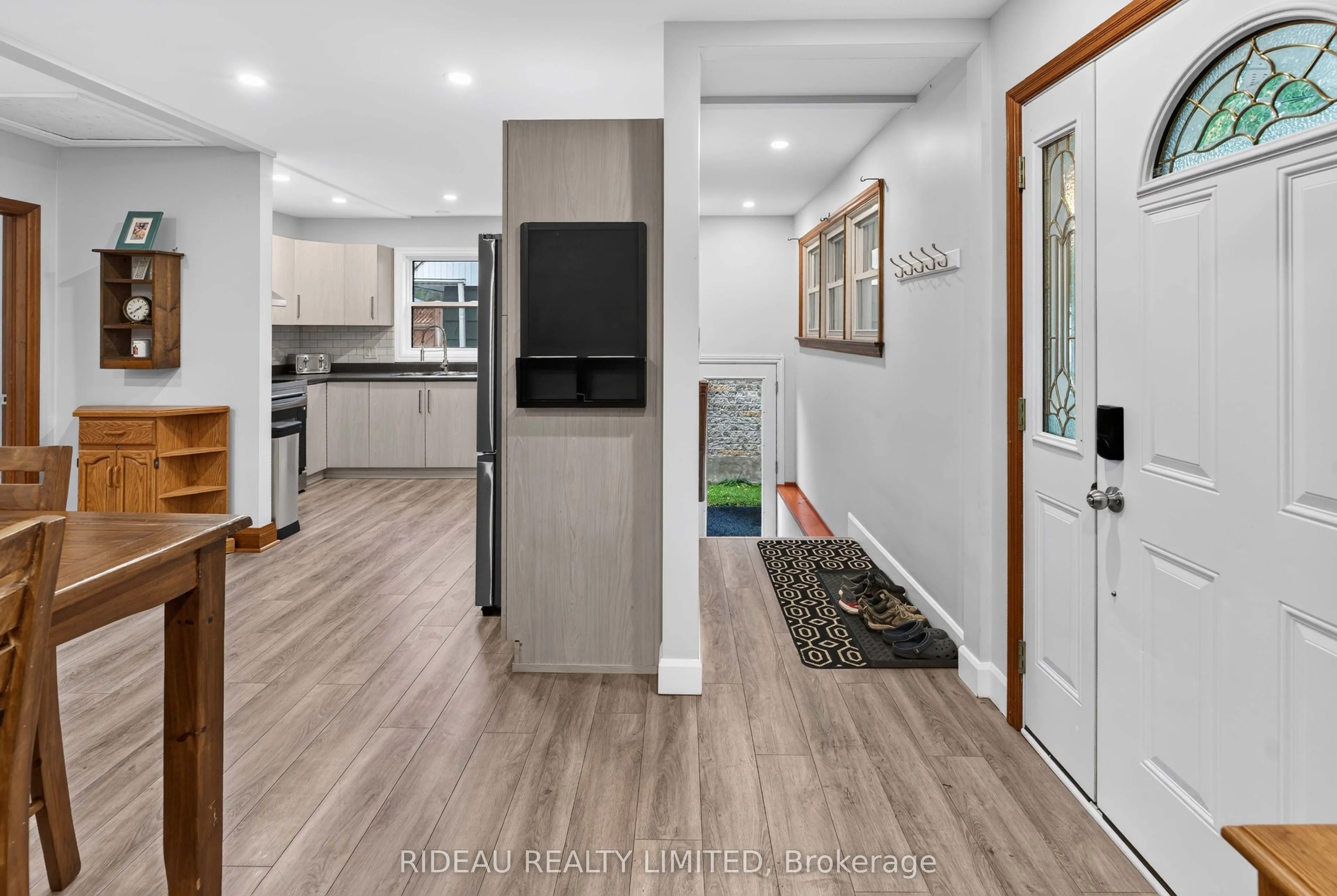 4 Otter Drive