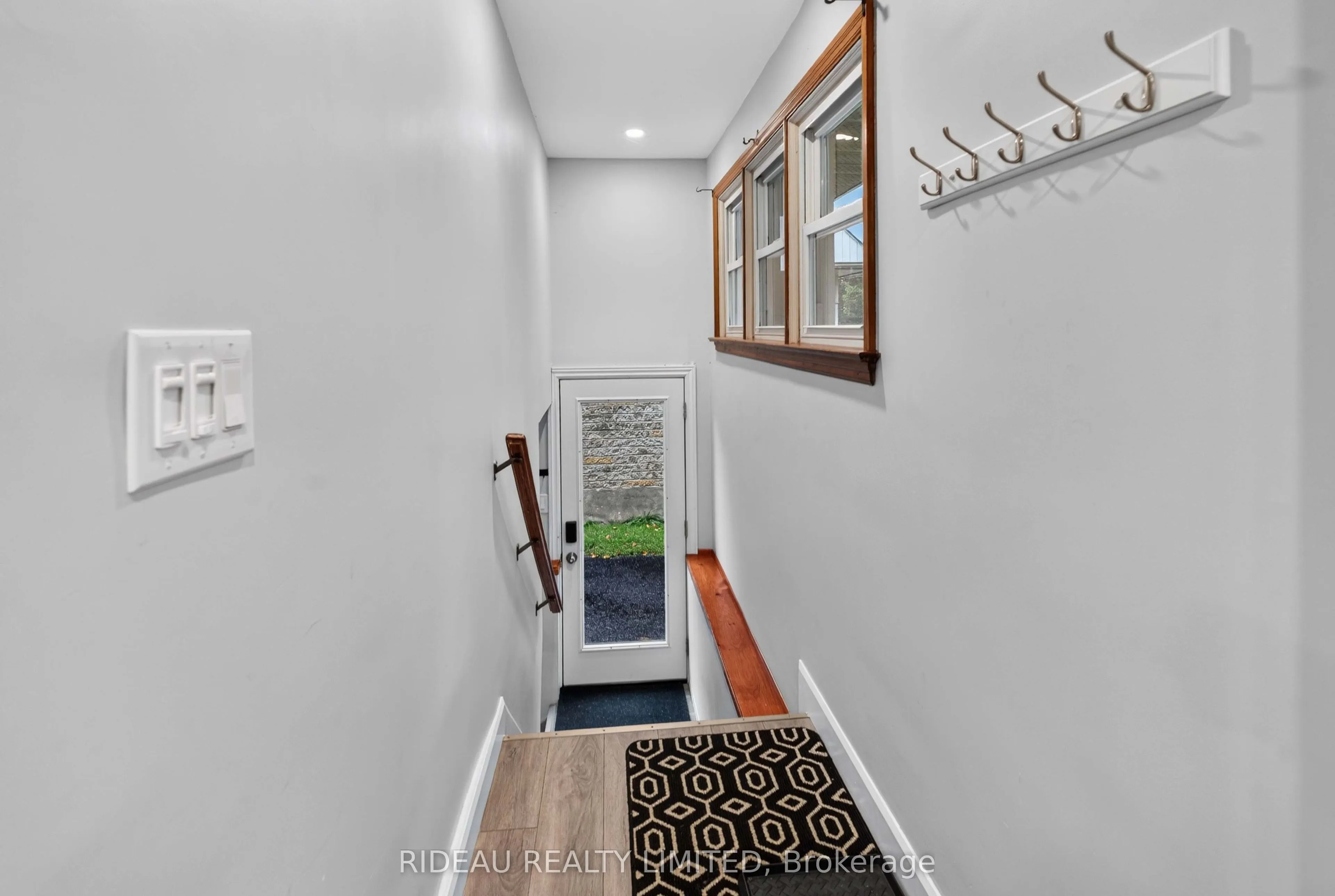 4 Otter Drive