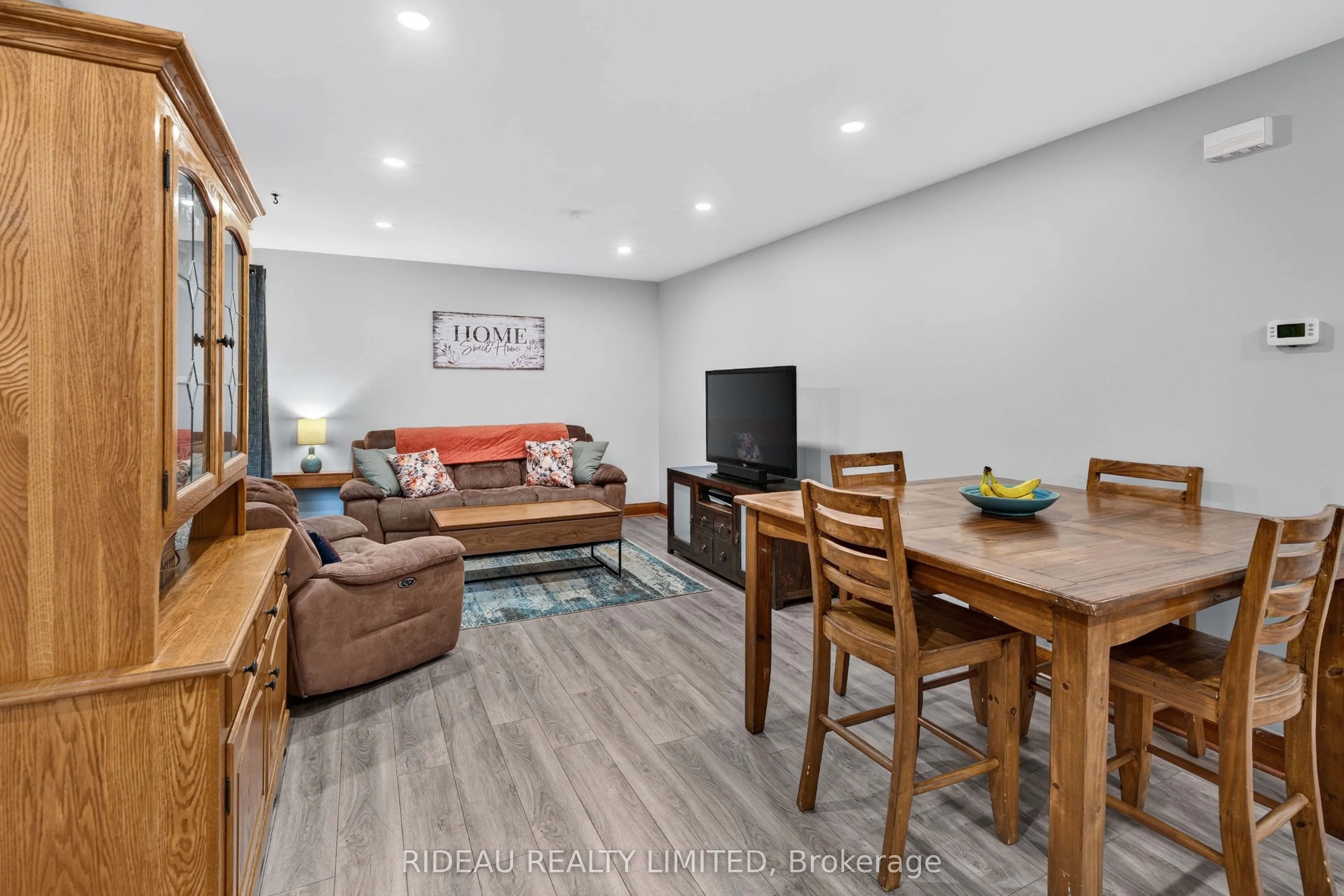 4 Otter Drive