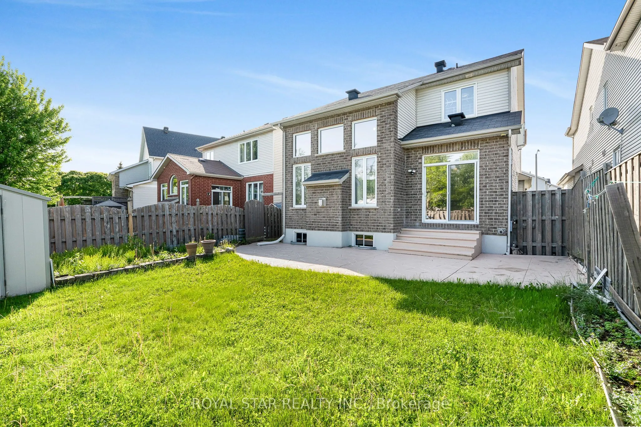 846 Feather Moss Way